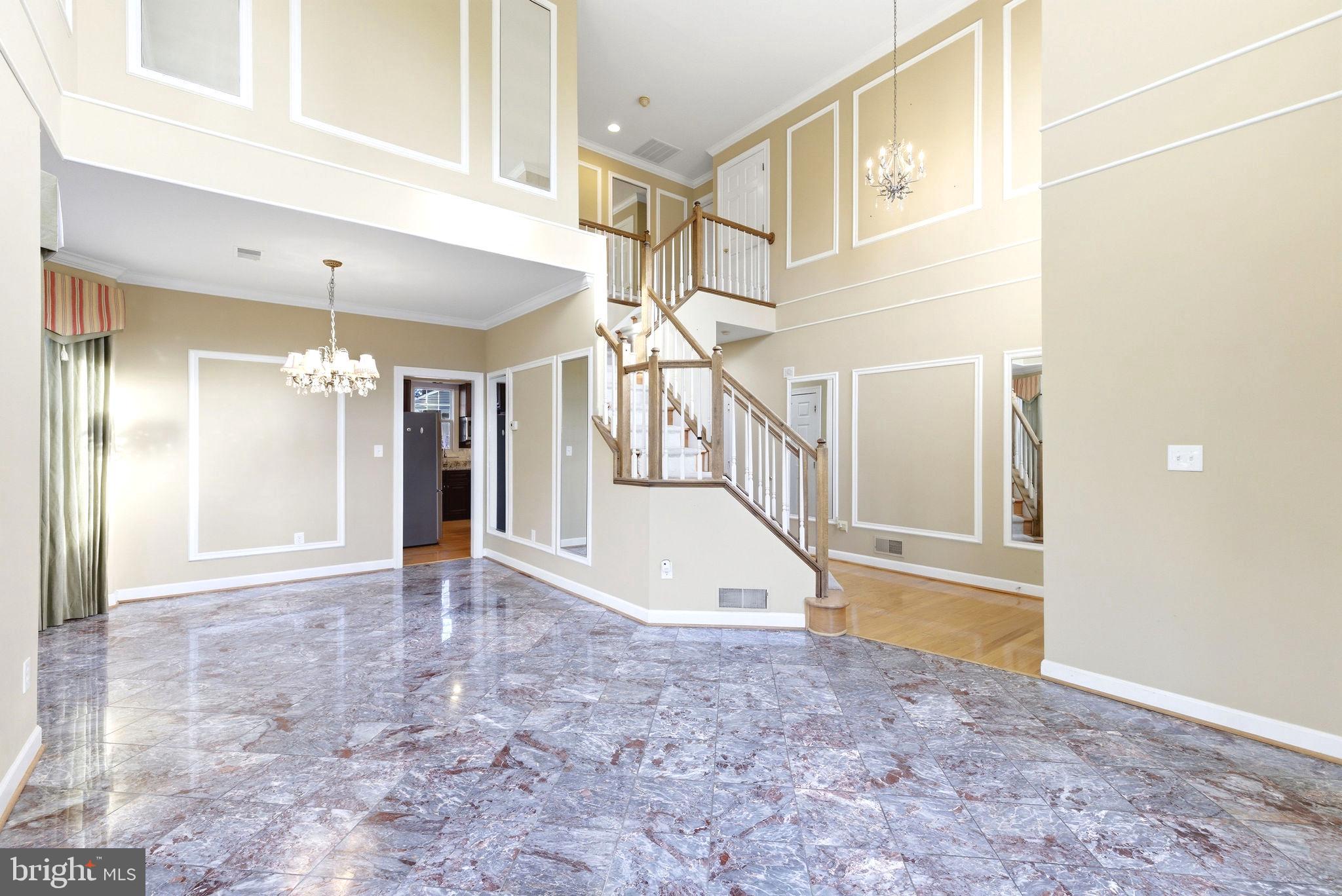 LIFESTYLE AT SULLY STATION - Residential