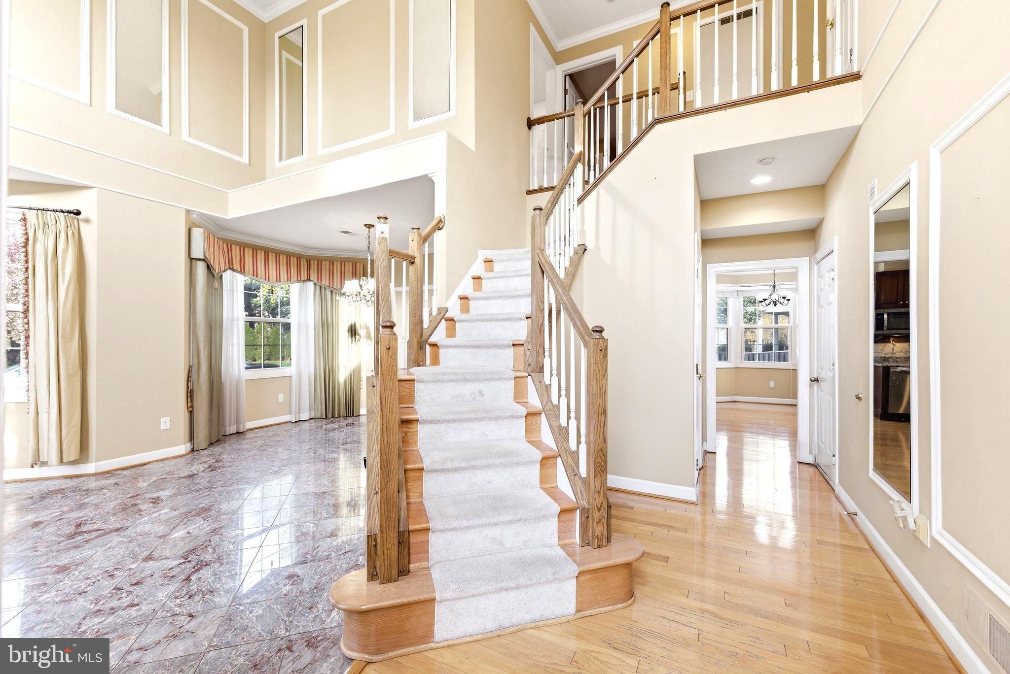 LIFESTYLE AT SULLY STATION - Residential