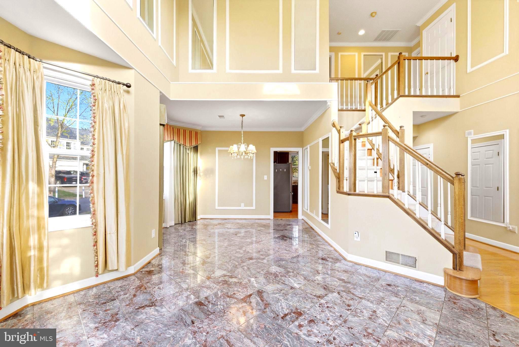 LIFESTYLE AT SULLY STATION - Residential