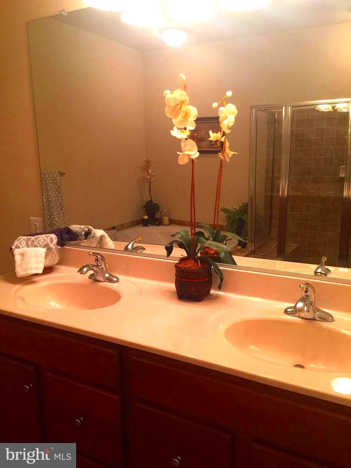 THE GREENBRIER CONDO - Residential