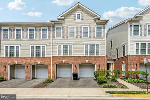 Photo of 7136 Huntley Creek Place #70B, ALEXANDRIA, VA 22306 (MLS # VAFX2331398)