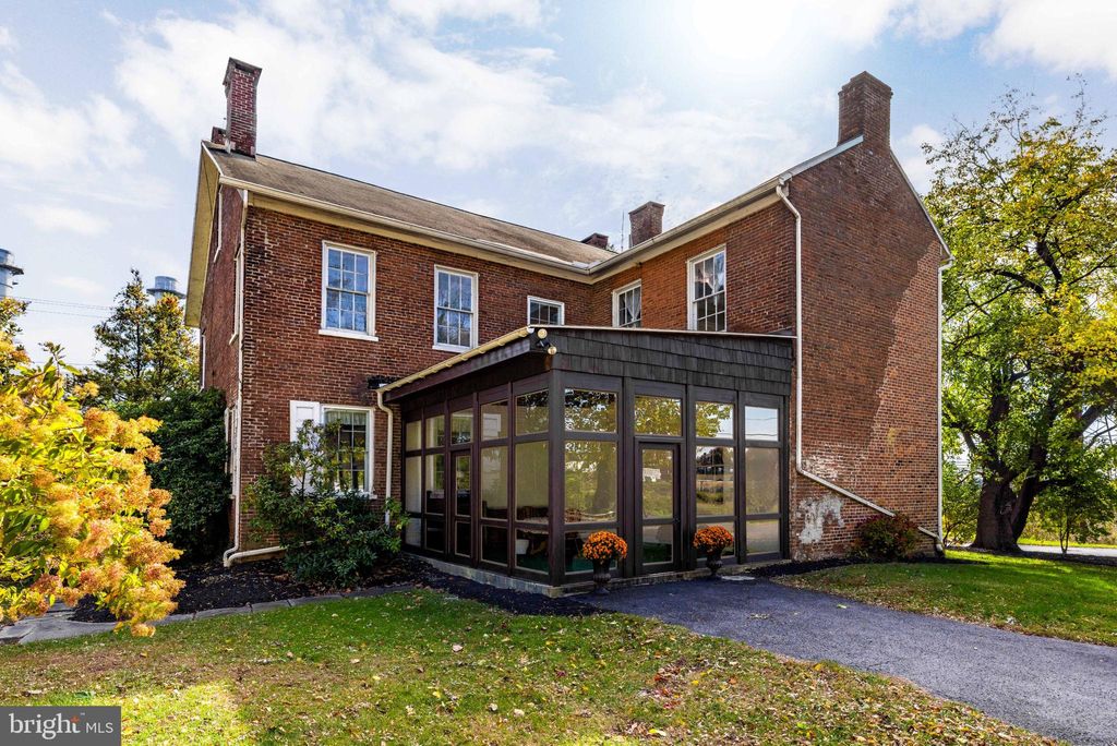 Photo of 2677 N Old Trail, SHAMOKIN DAM, PA 17876 (MLS # PASY2002528)