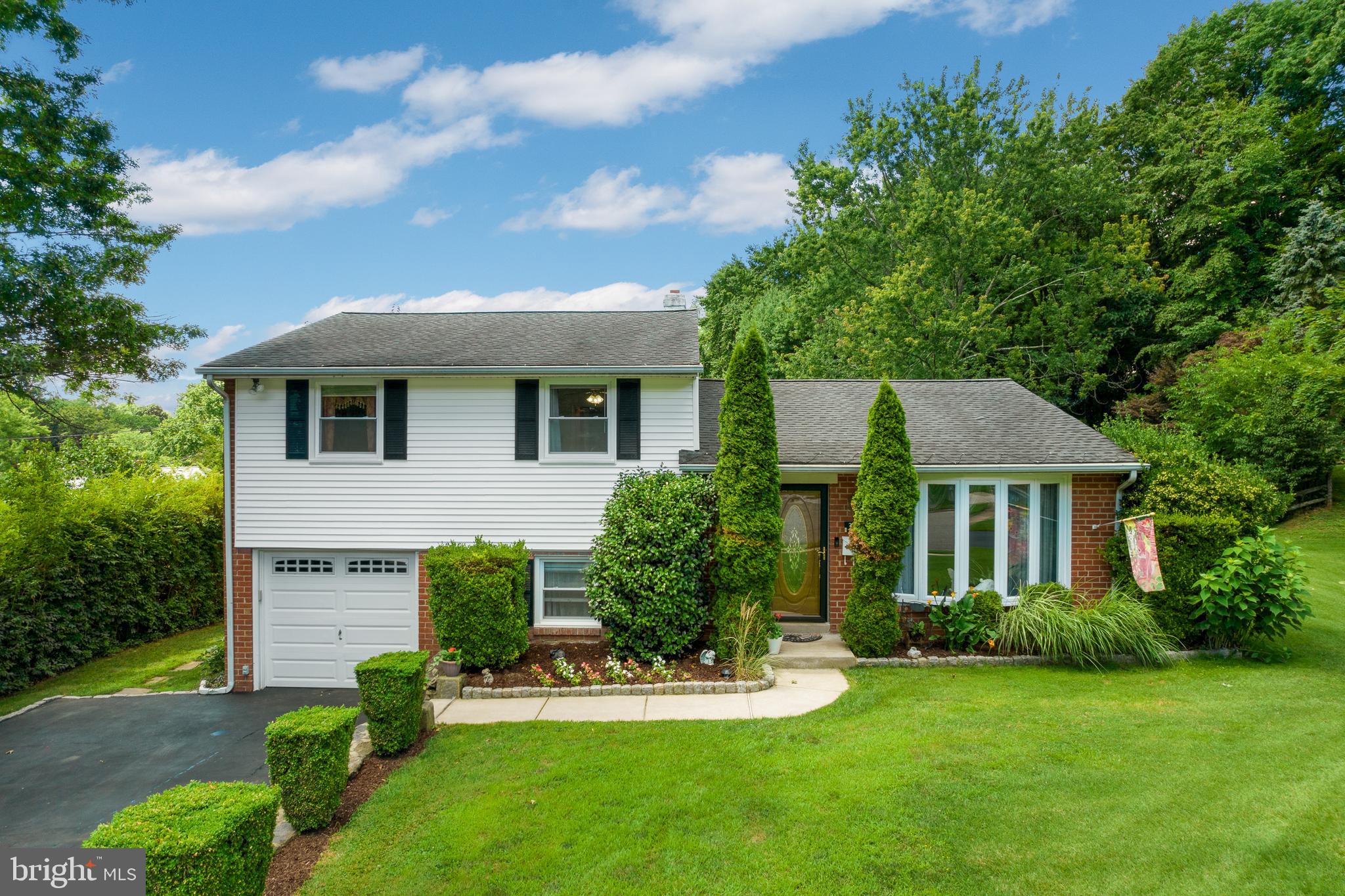 ROSE TREE WOODS - Residential