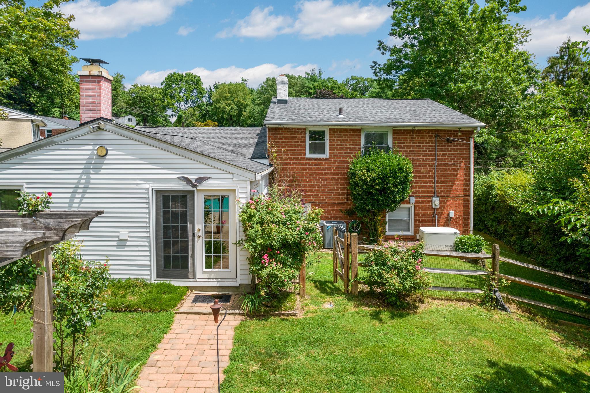 ROSE TREE WOODS - Residential