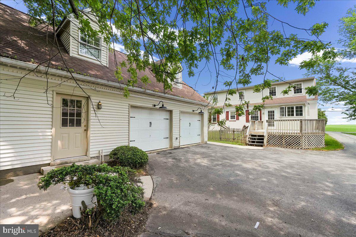 3060 MANOR ROAD