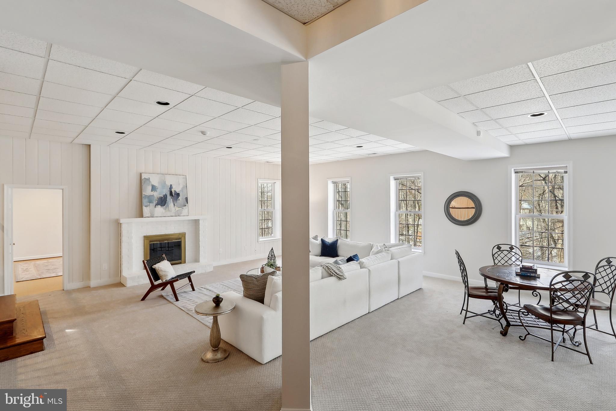 RIVER FALLS - Residential