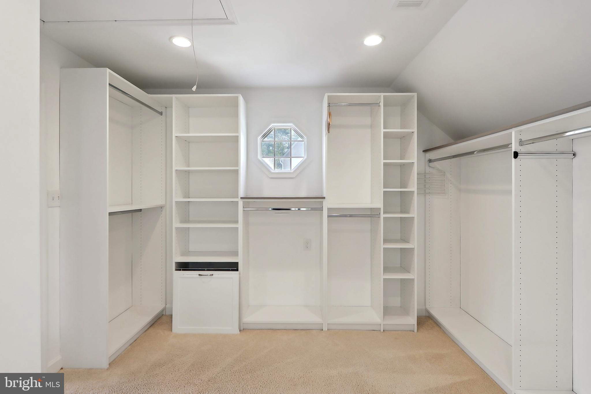 RIVER FALLS - Residential