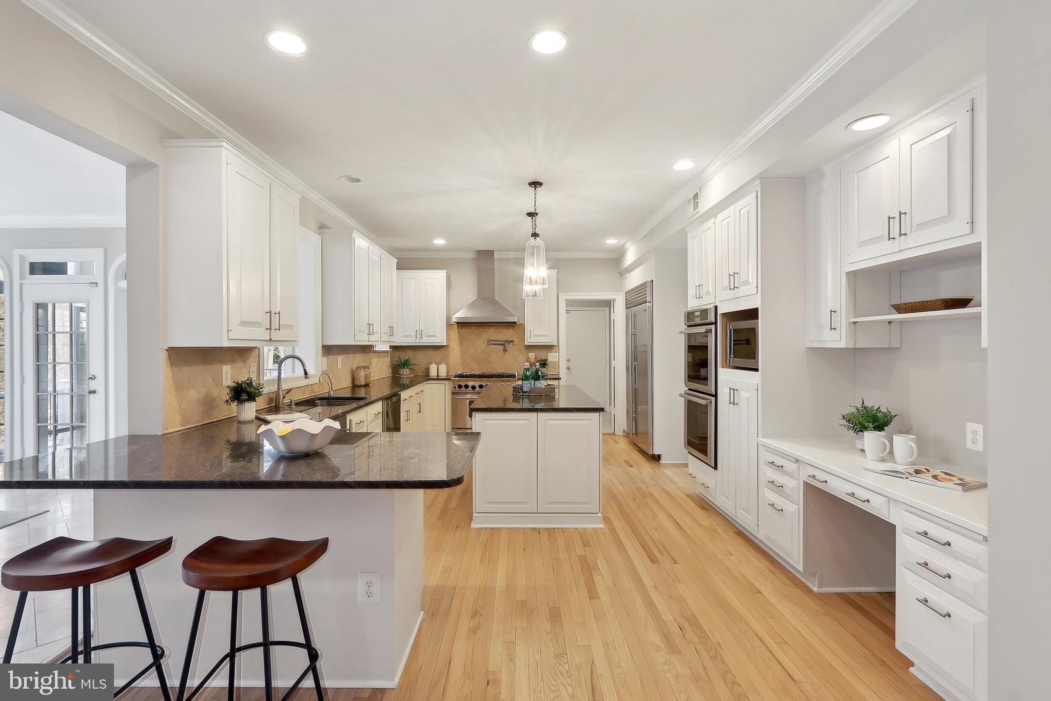 RIVER FALLS - Residential