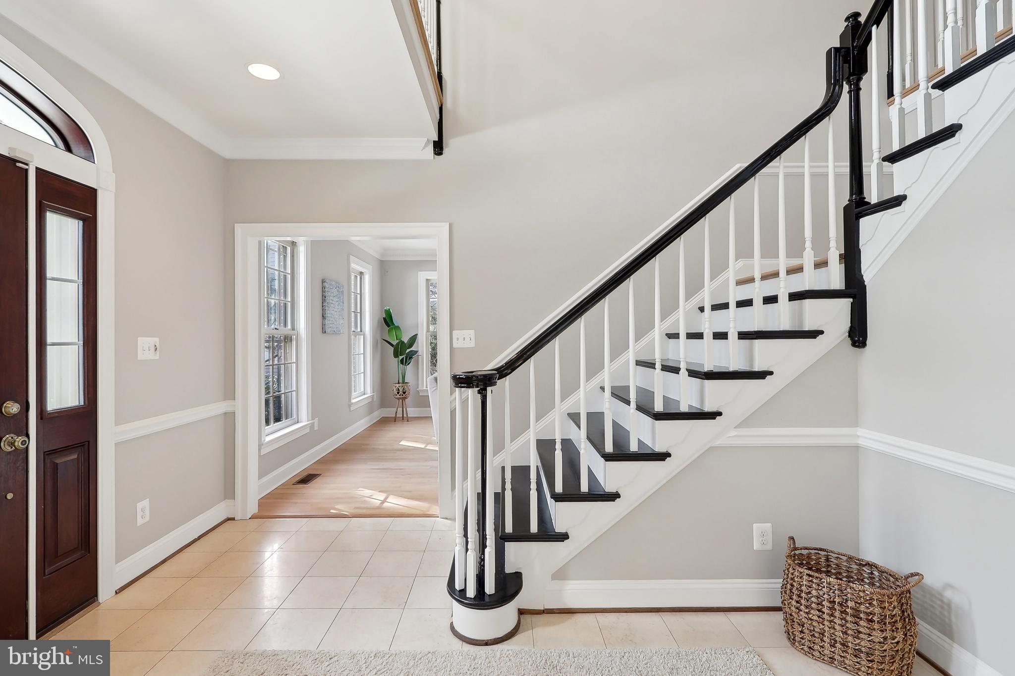 RIVER FALLS - Residential