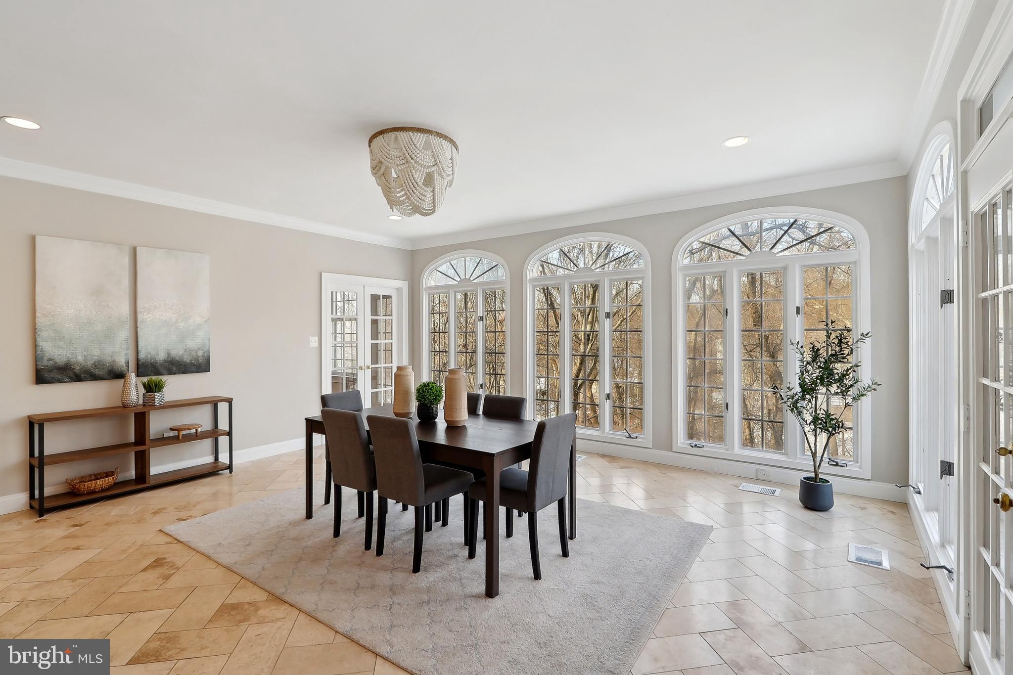 RIVER FALLS - Residential