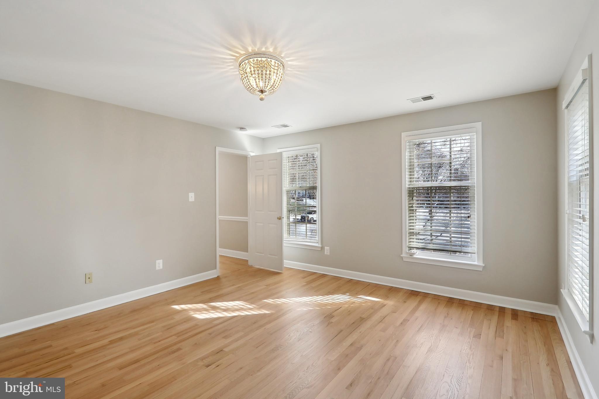 RIVER FALLS - Residential