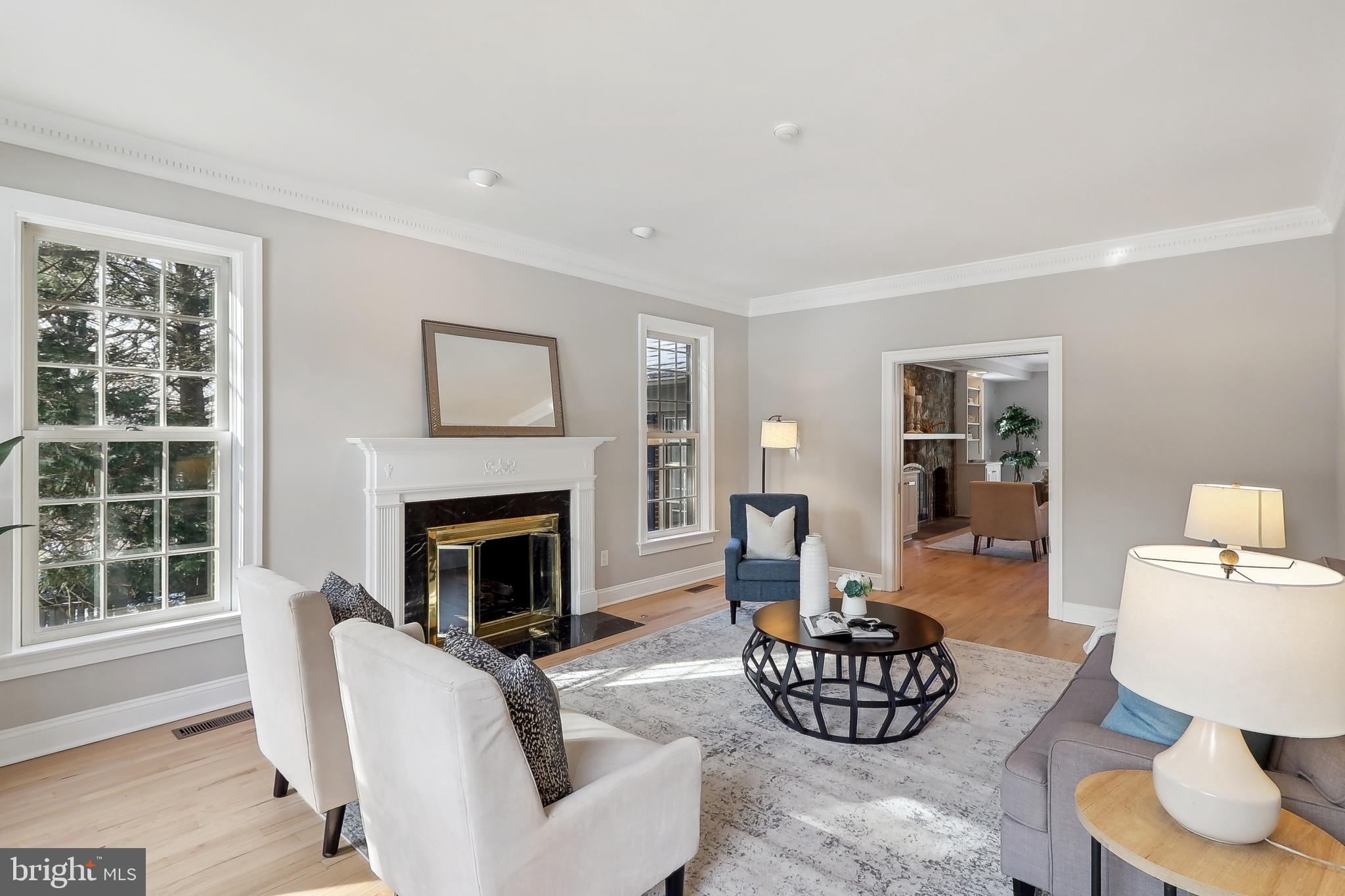 RIVER FALLS - Residential