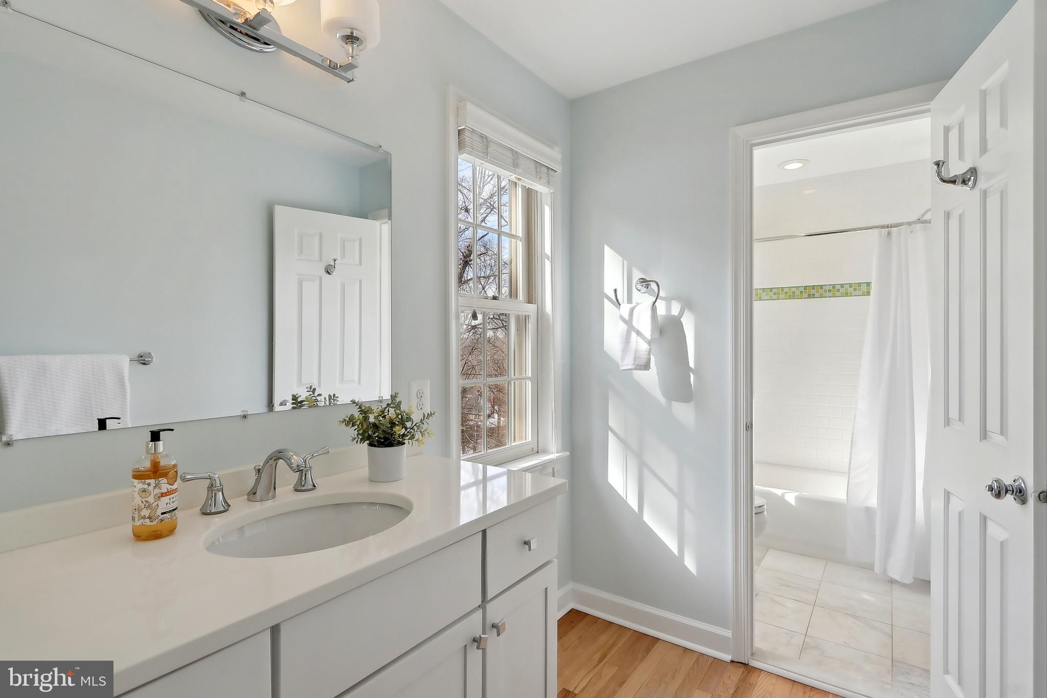 RIVER FALLS - Residential