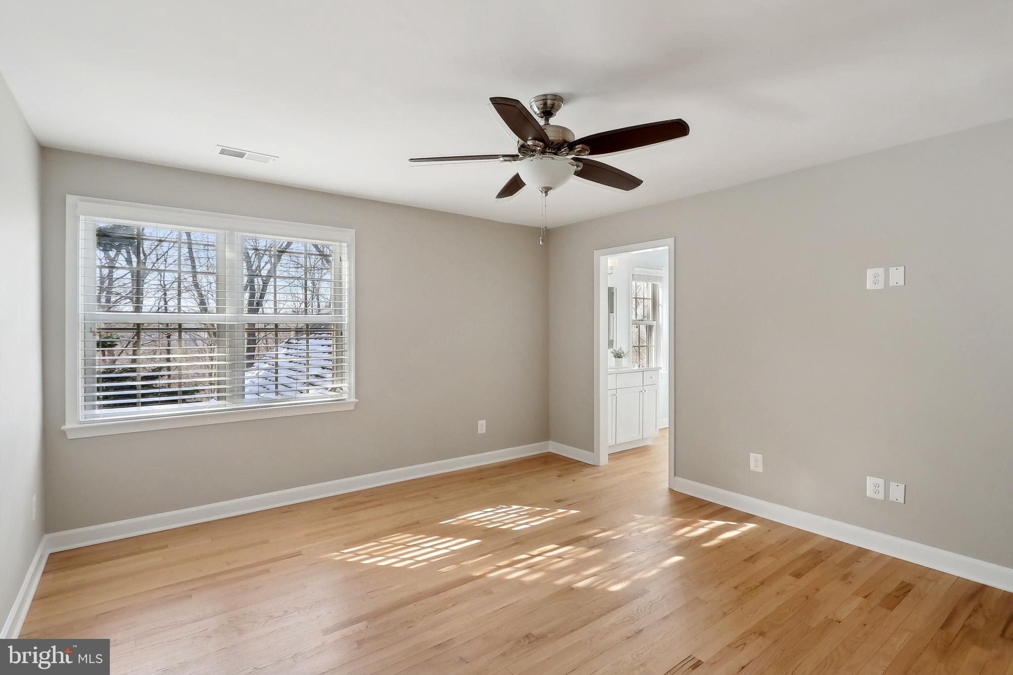 RIVER FALLS - Residential