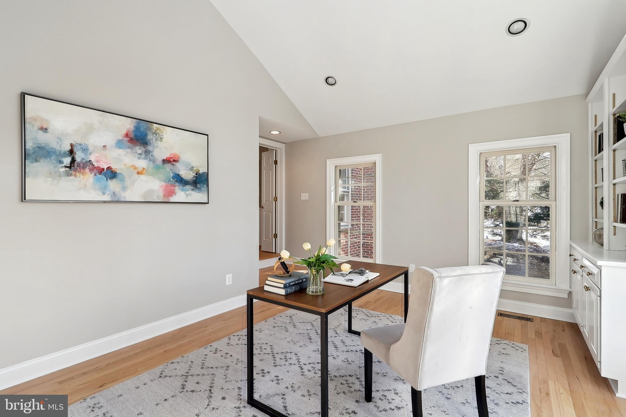 RIVER FALLS - Residential