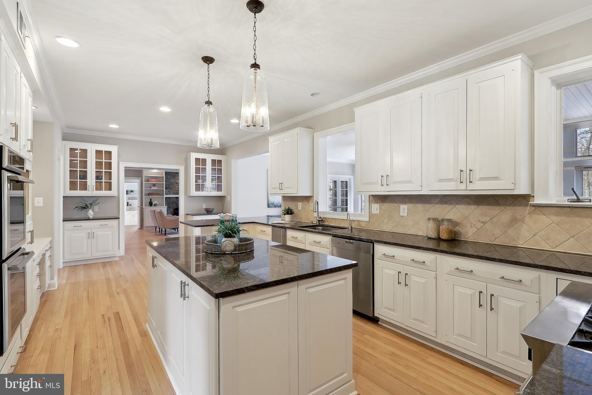 RIVER FALLS - Residential