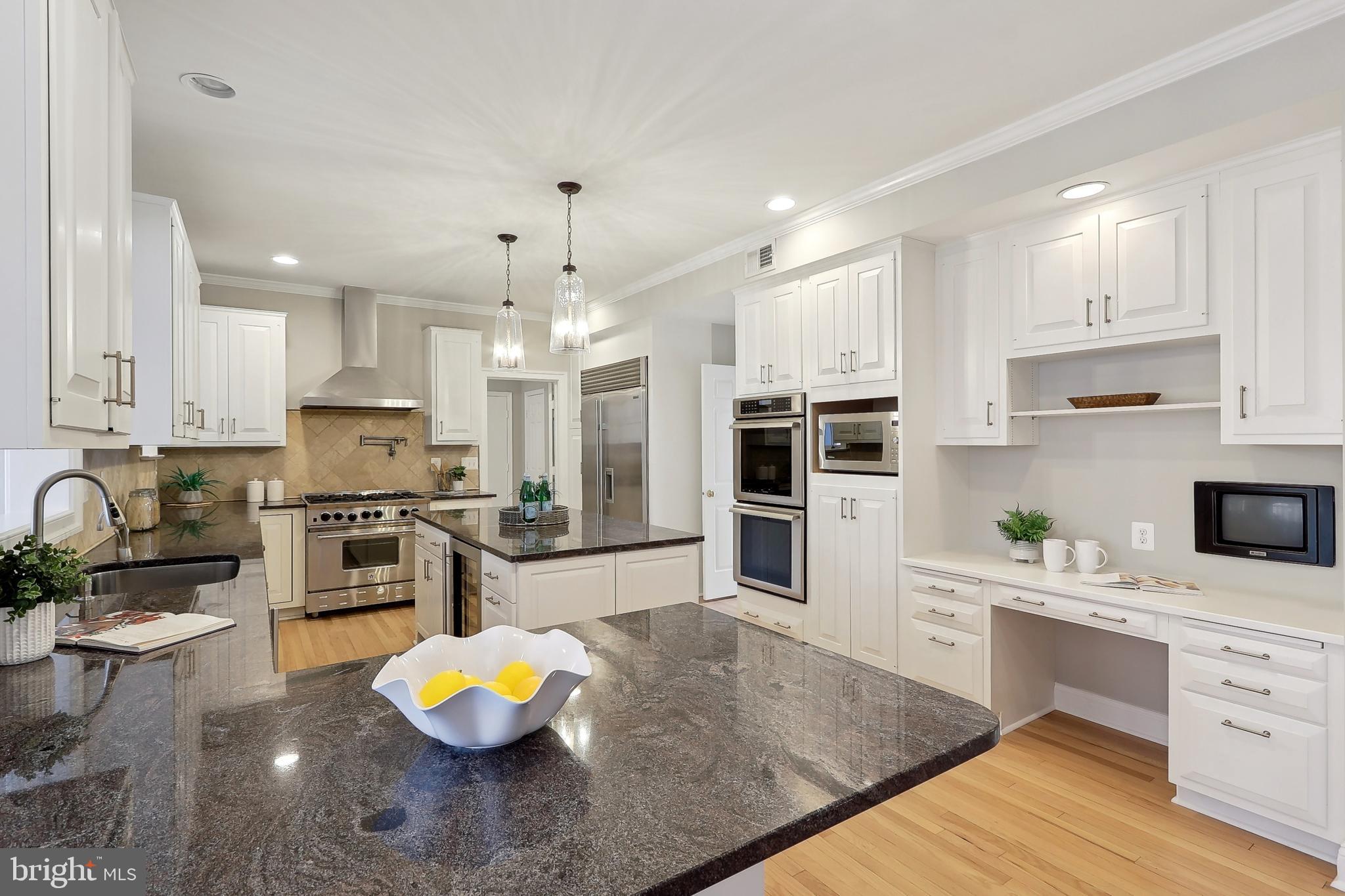 RIVER FALLS - Residential