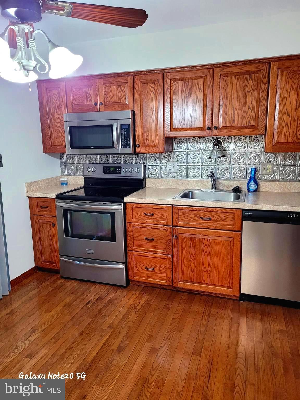 OAKLAND MILLS - Residential