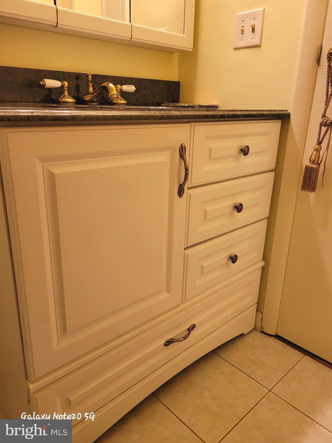 OAKLAND MILLS - Residential