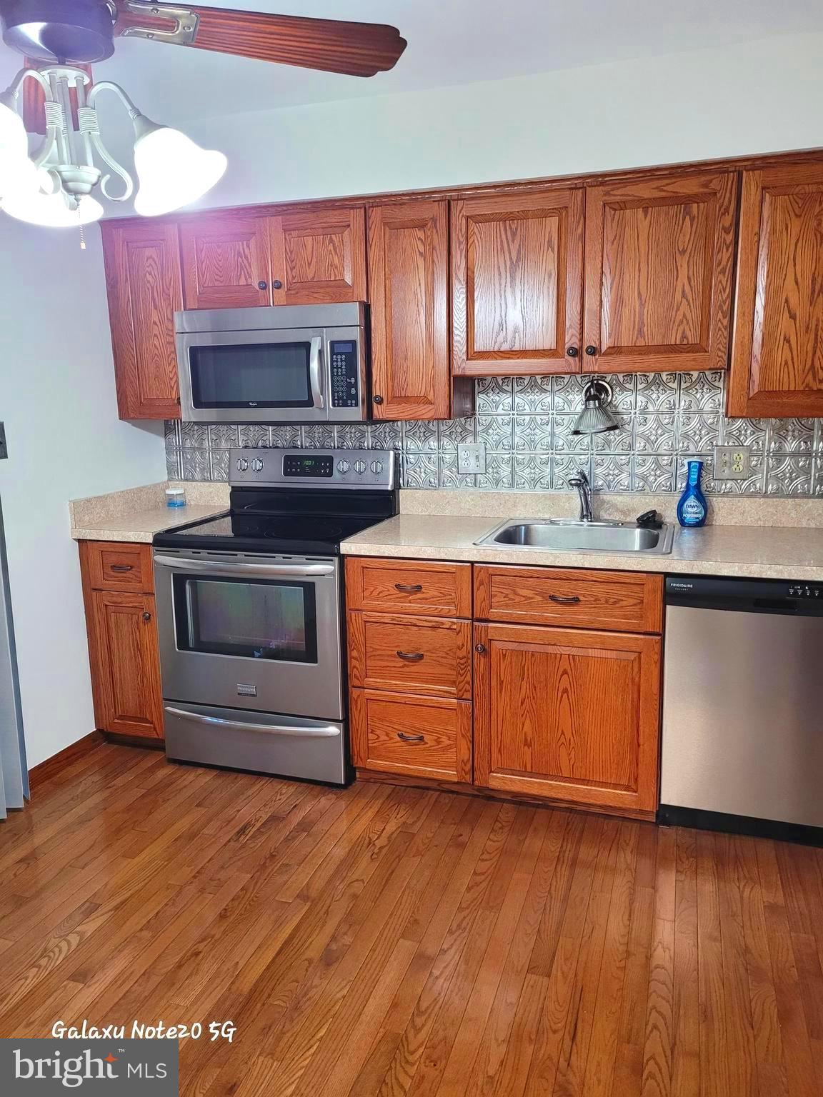 OAKLAND MILLS - Residential