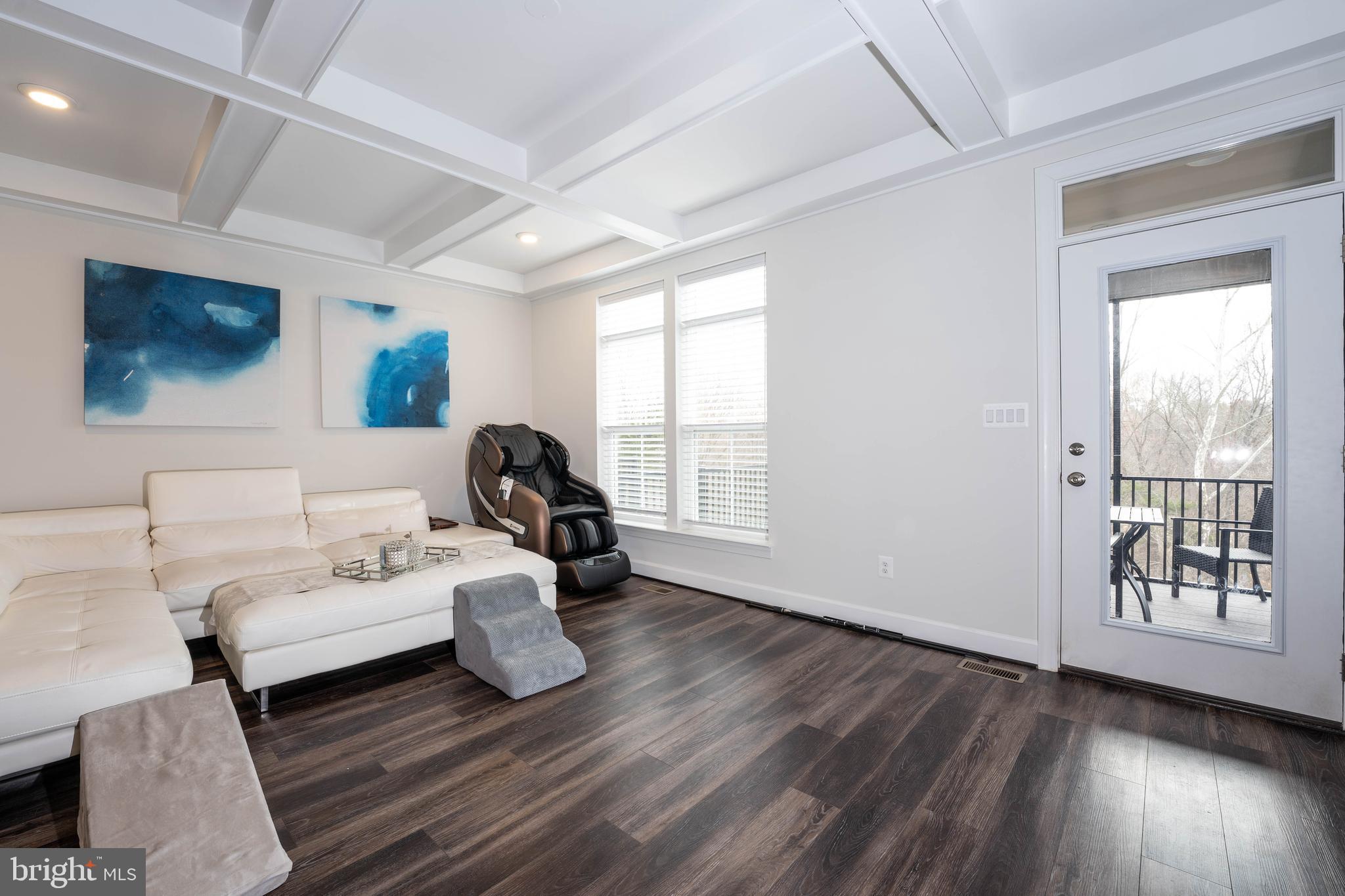 THE RETREAT AT WESTFIELDS - Residential