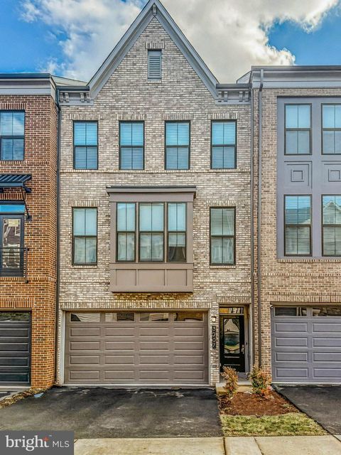 5207 RIDGEVIEW RETREAT DRIVE CHANTILLY VA 20151