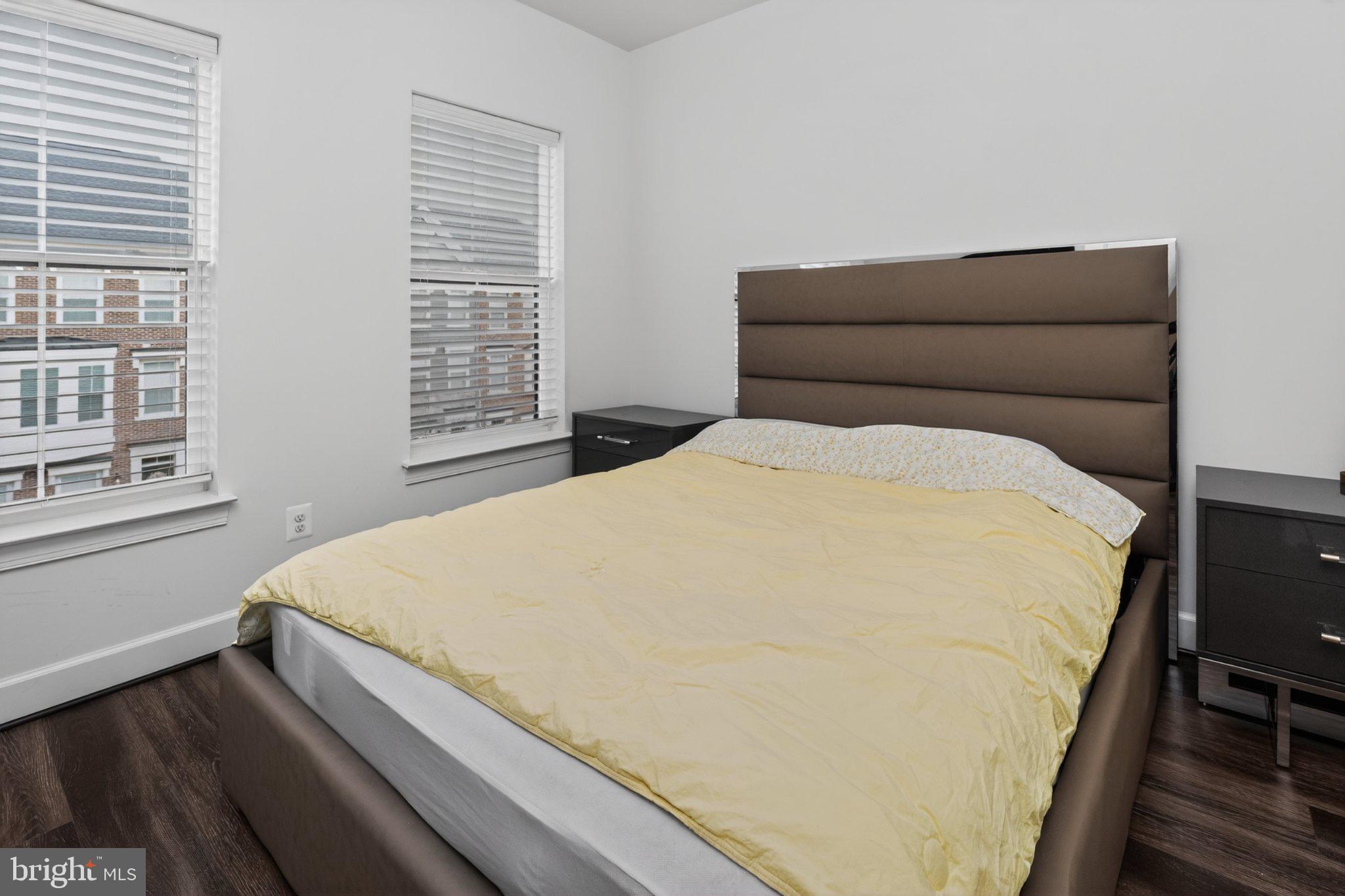 THE RETREAT AT WESTFIELDS - Residential