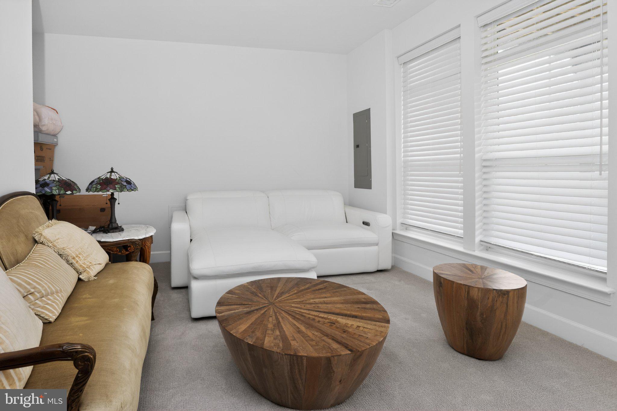 THE RETREAT AT WESTFIELDS - Residential