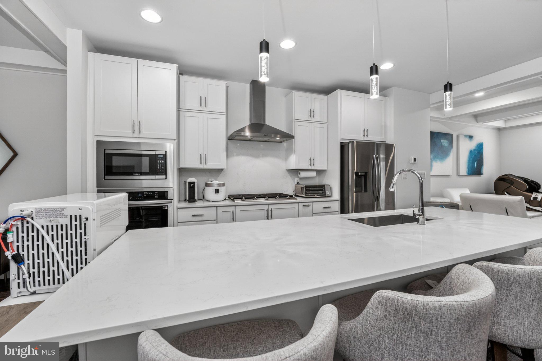 5207 RIDGEVIEW RETREAT DRIVE