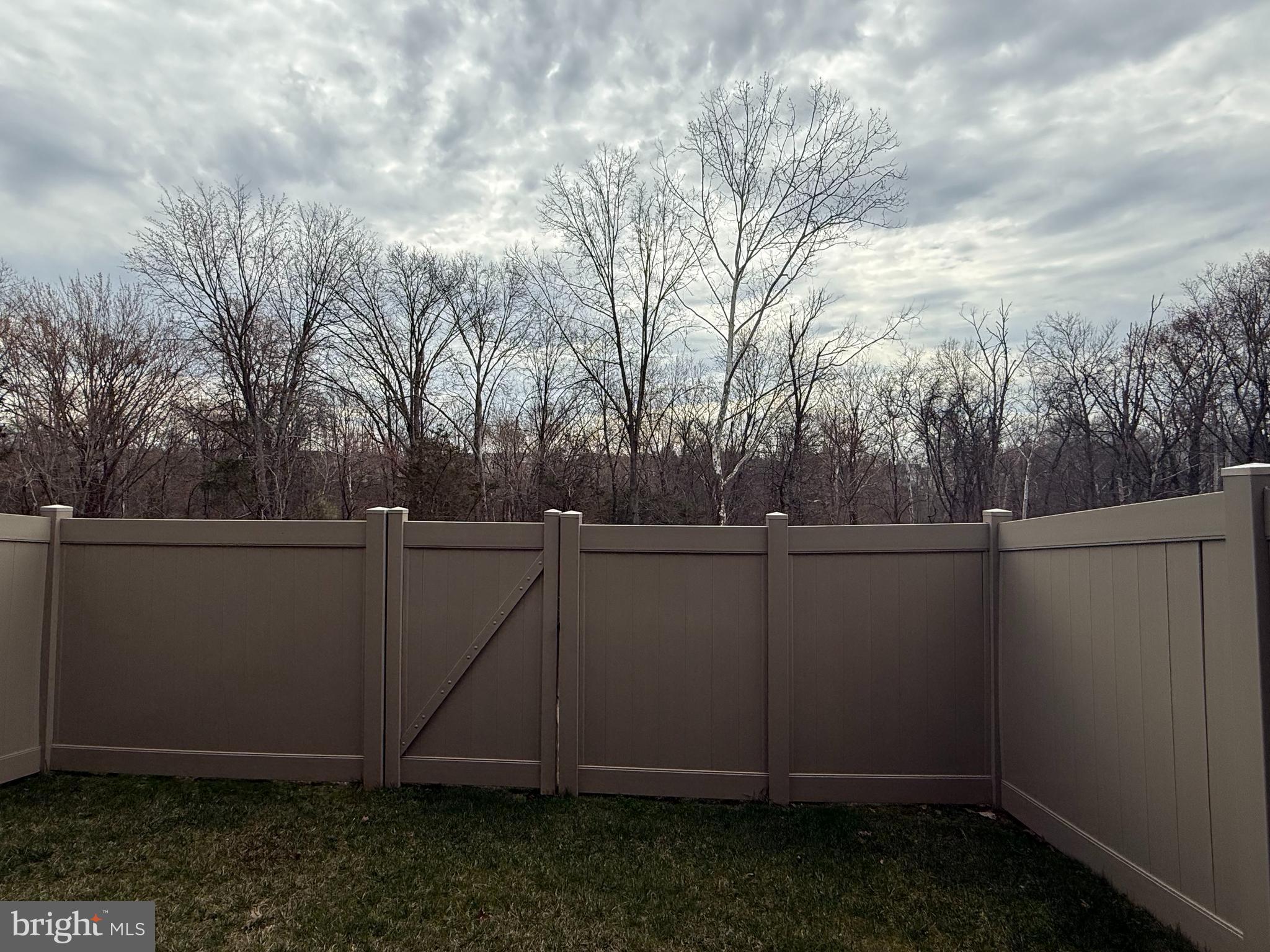 THE RETREAT AT WESTFIELDS - Residential