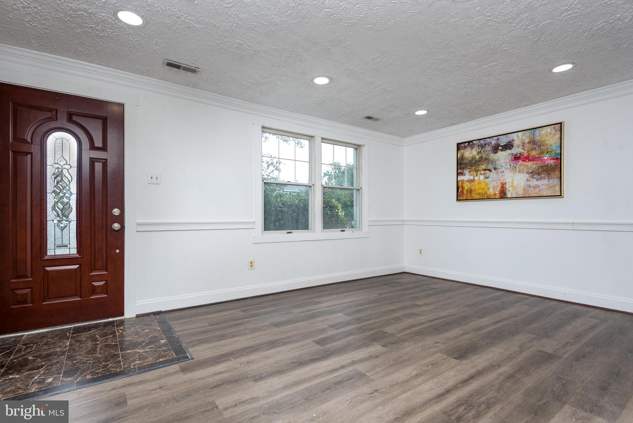 WHITFIELD GREEN - Residential Lease
