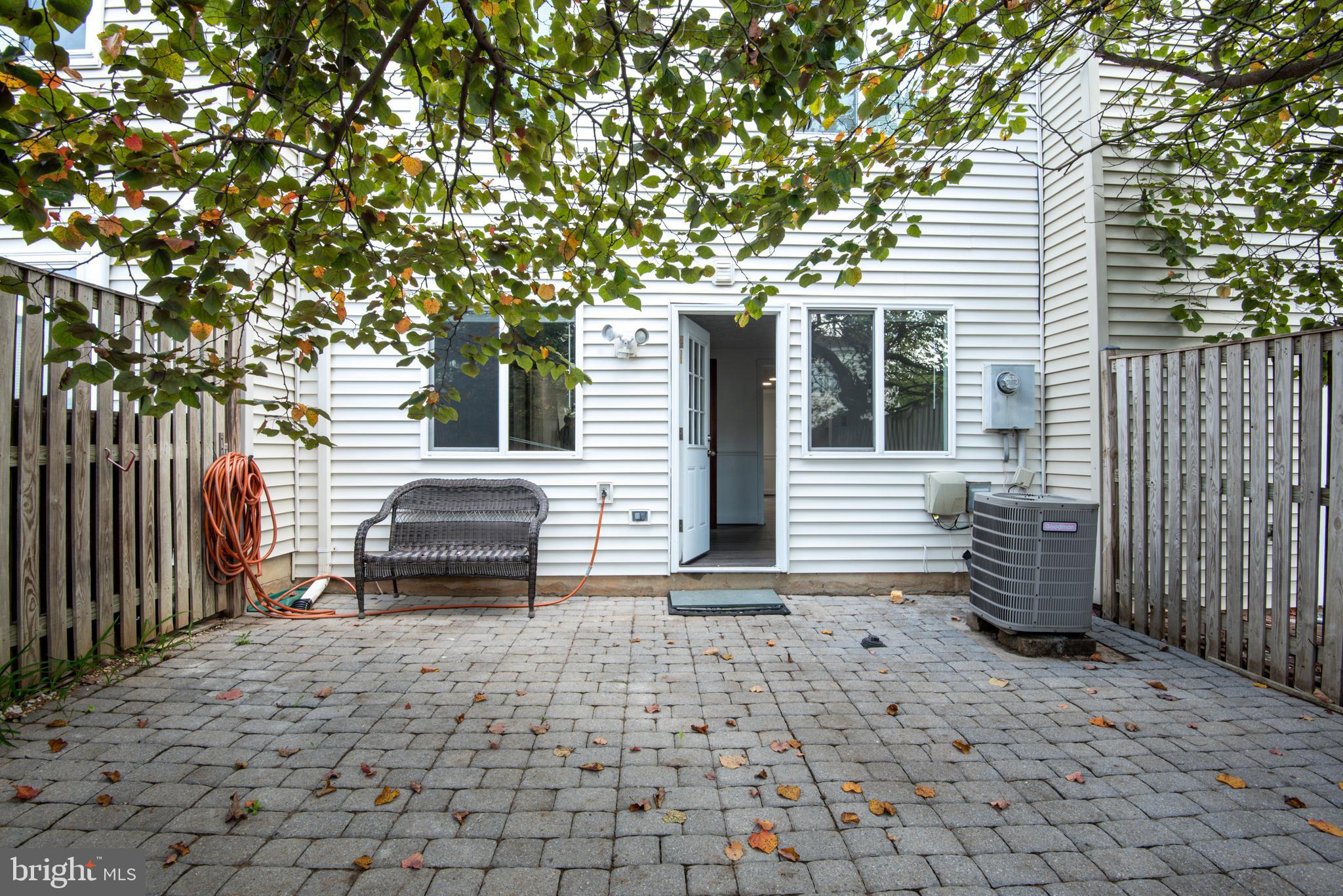 WHITFIELD GREEN - Residential Lease