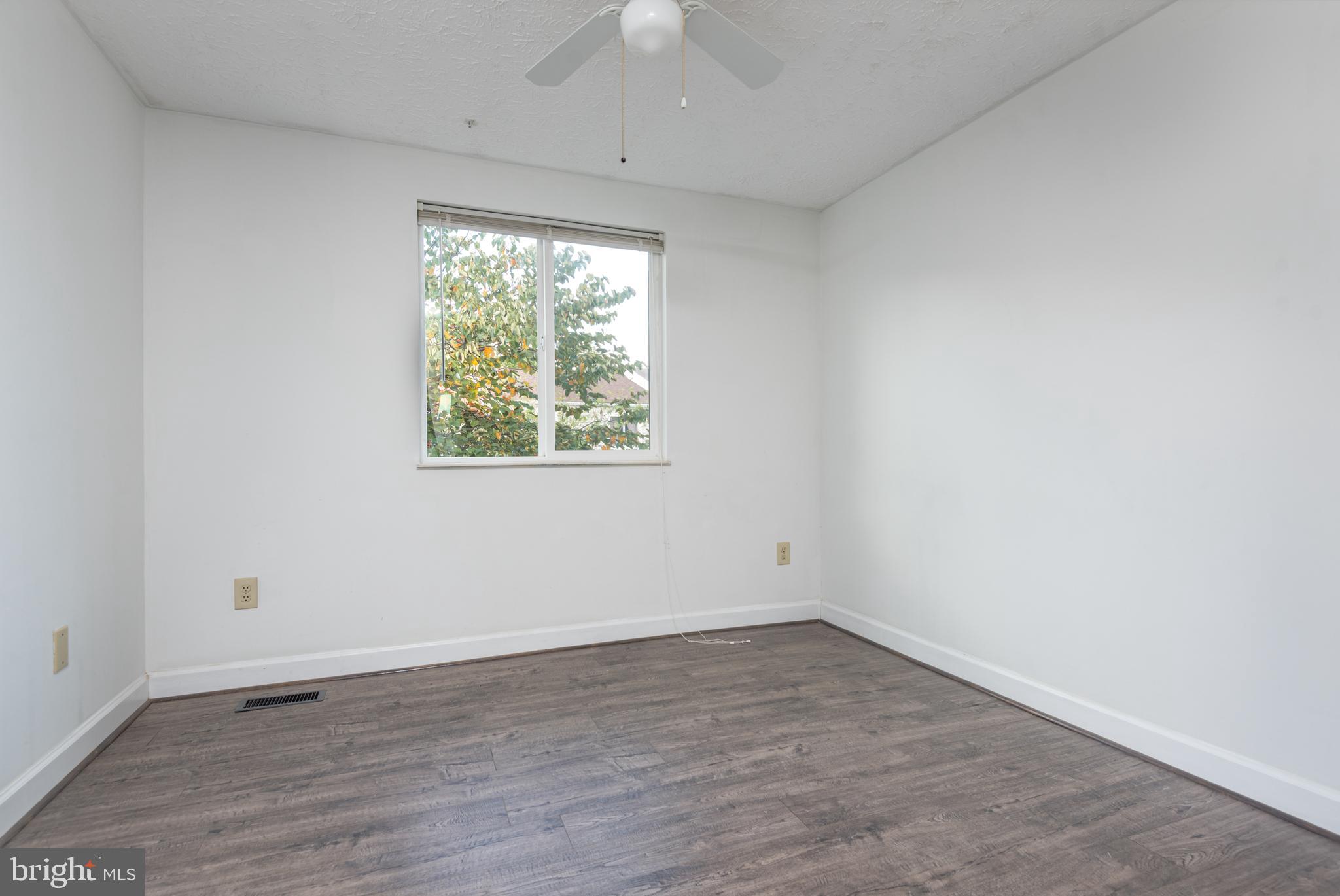 WHITFIELD GREEN - Residential Lease