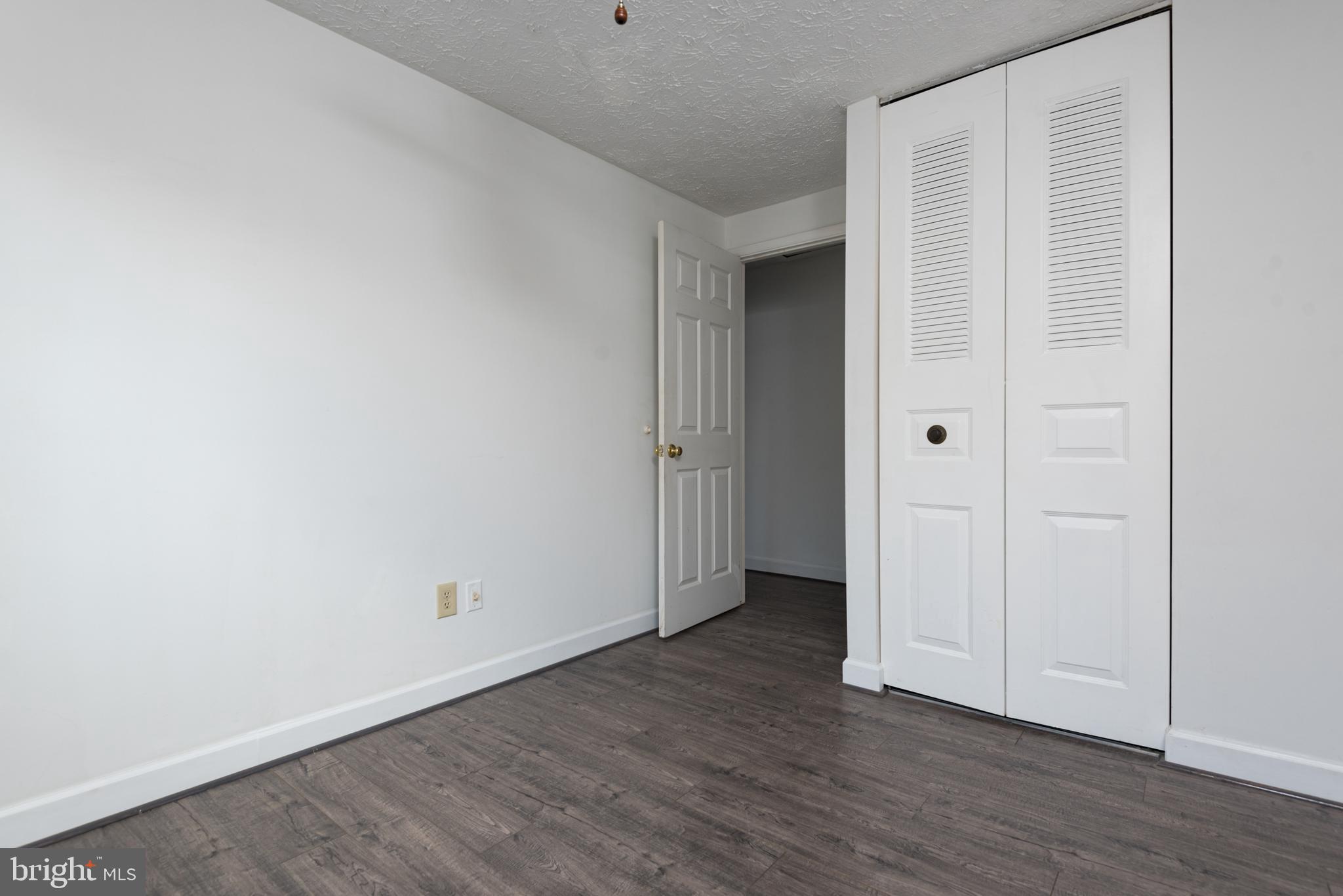 WHITFIELD GREEN - Residential Lease
