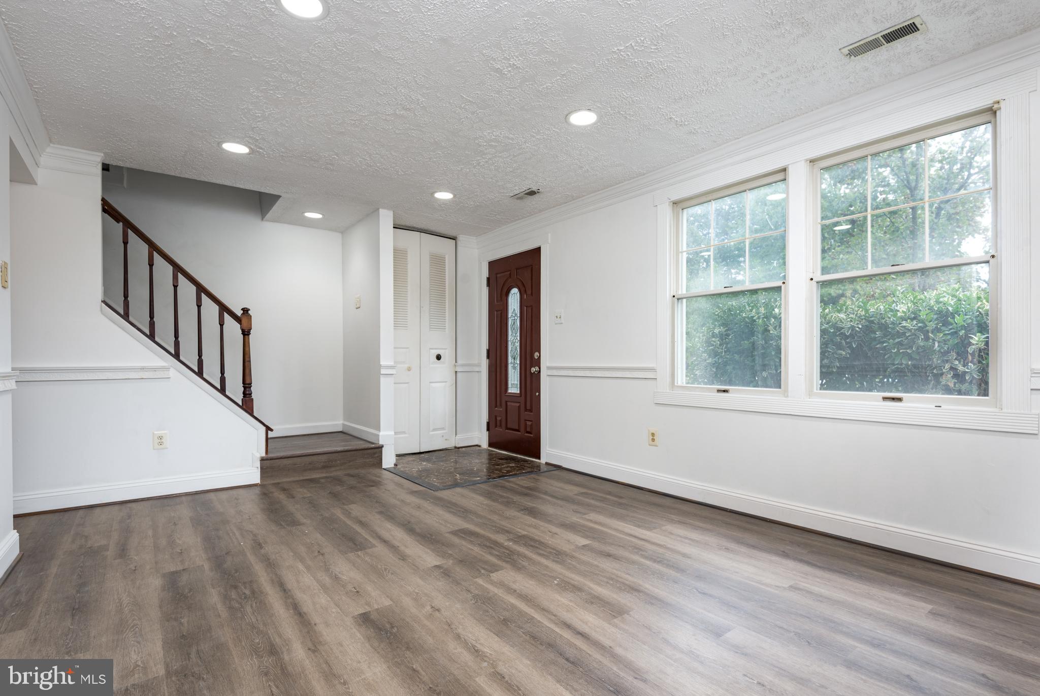 WHITFIELD GREEN - Residential Lease