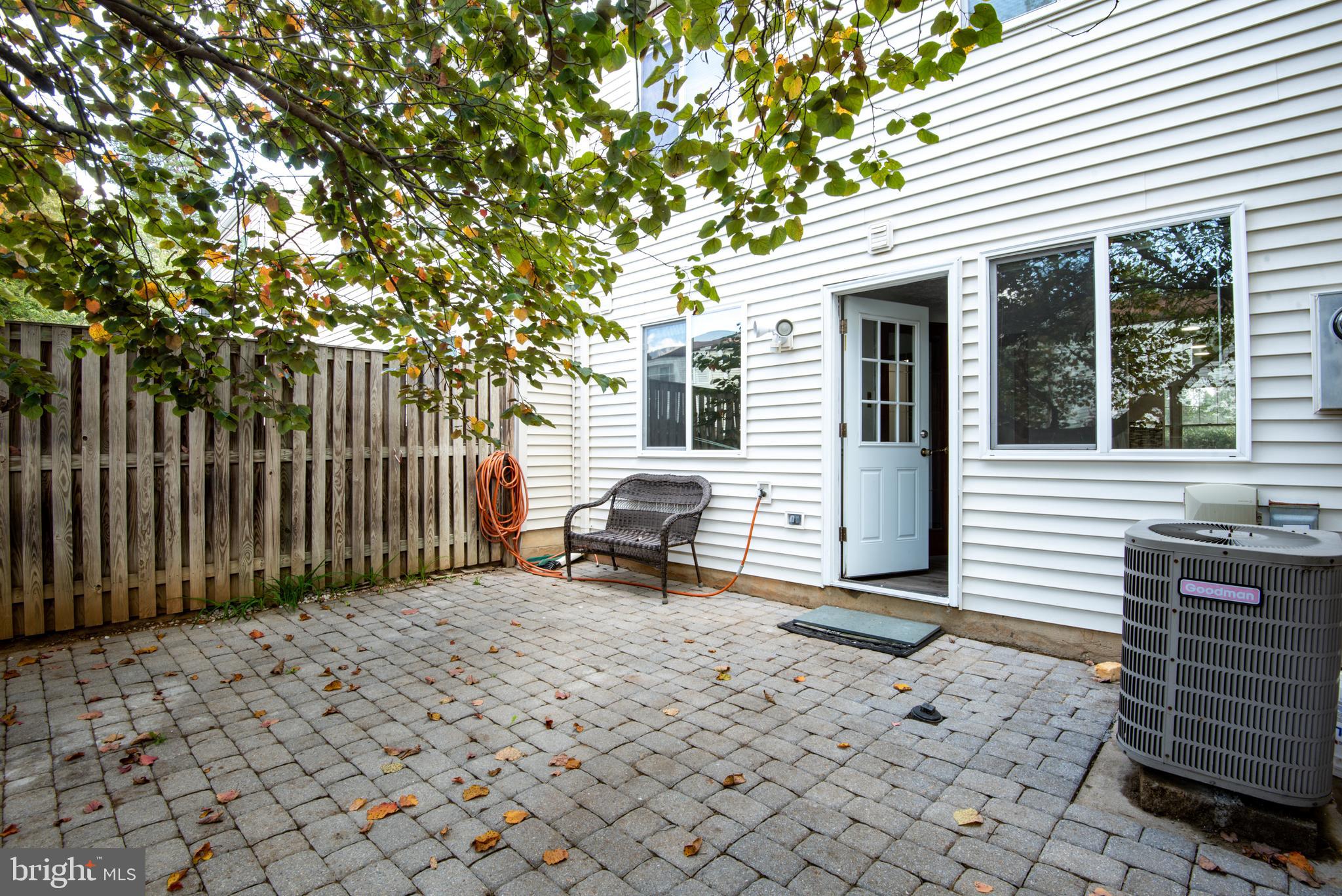WHITFIELD GREEN - Residential Lease
