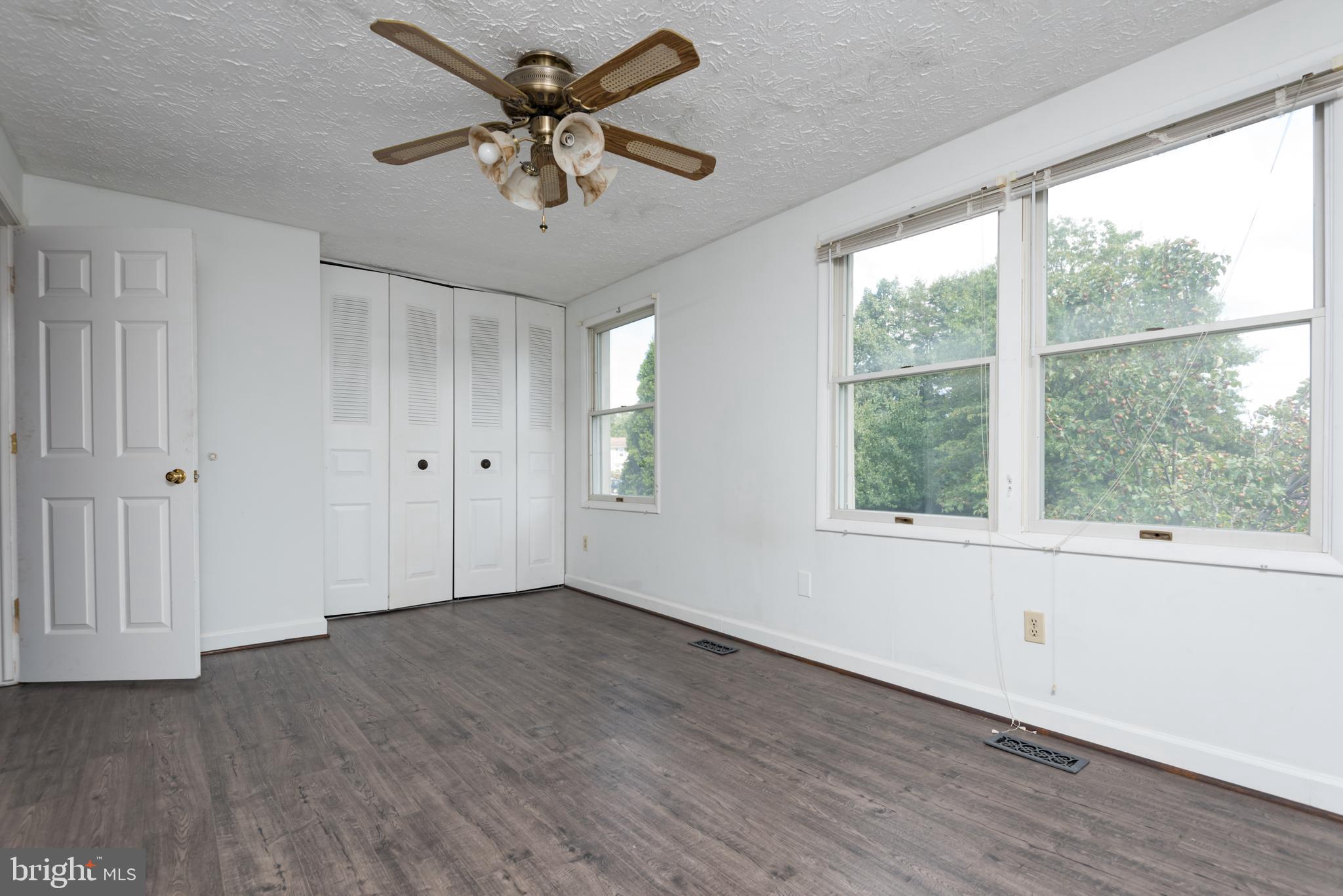 WHITFIELD GREEN - Residential Lease