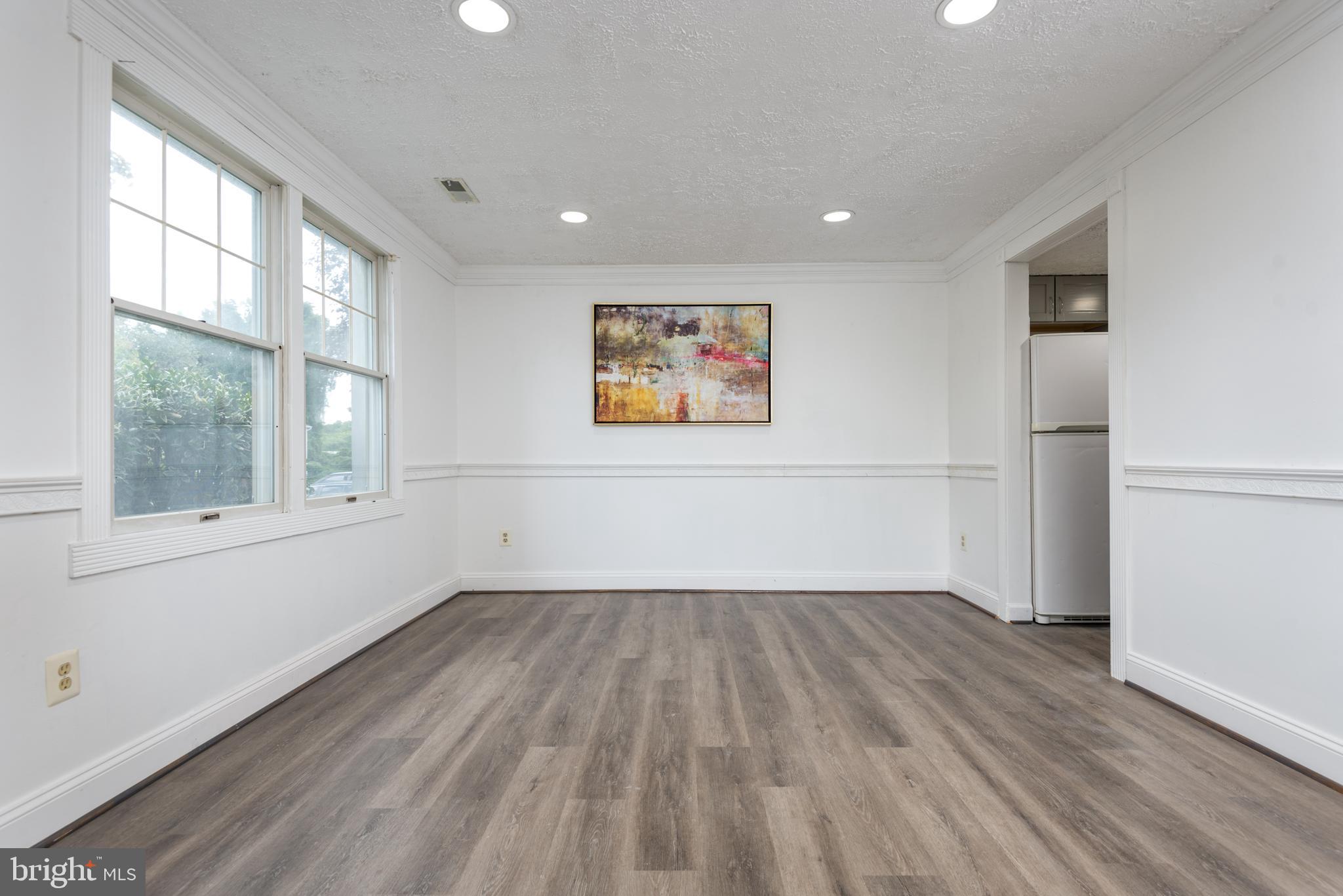 WHITFIELD GREEN - Residential Lease