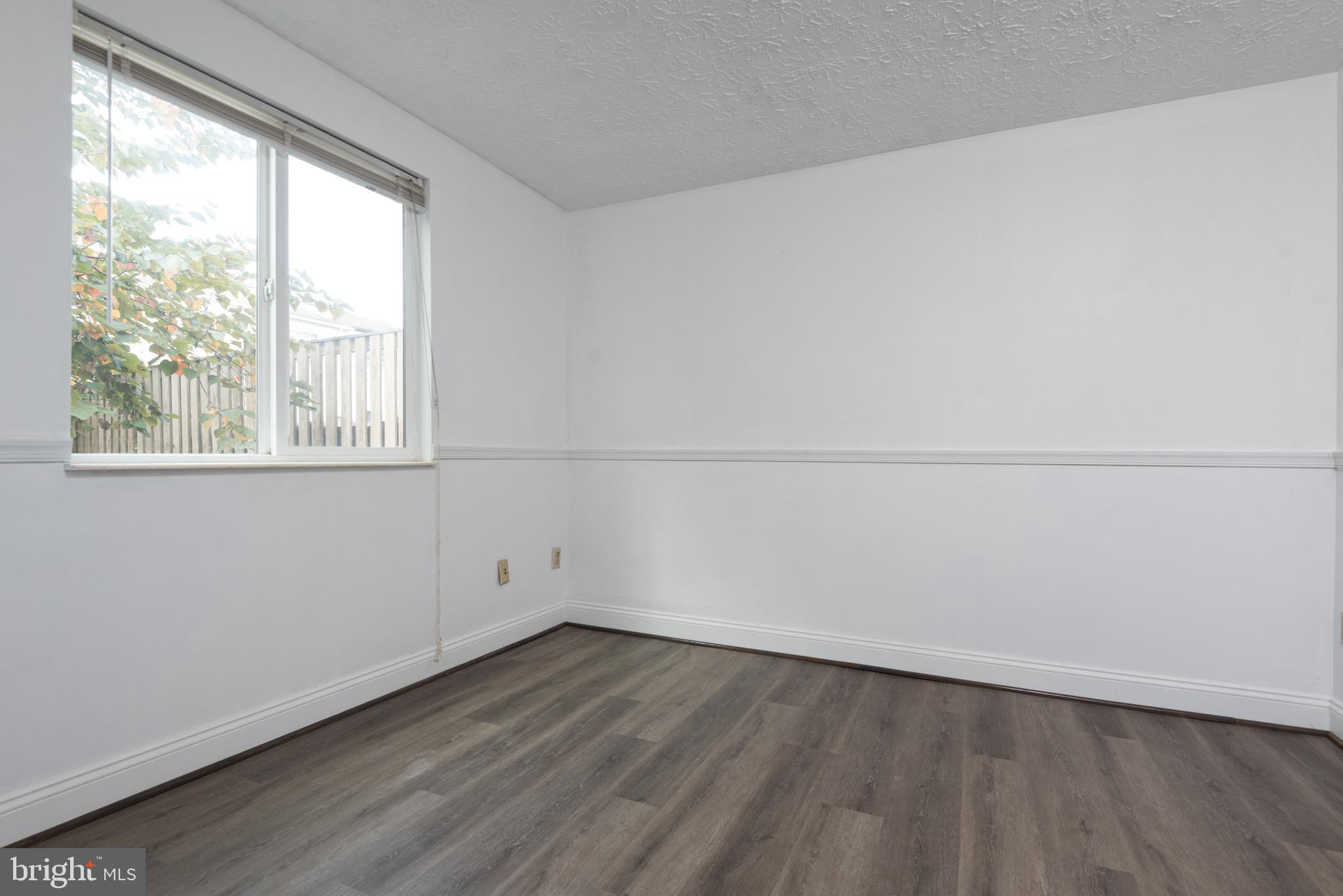 WHITFIELD GREEN - Residential Lease