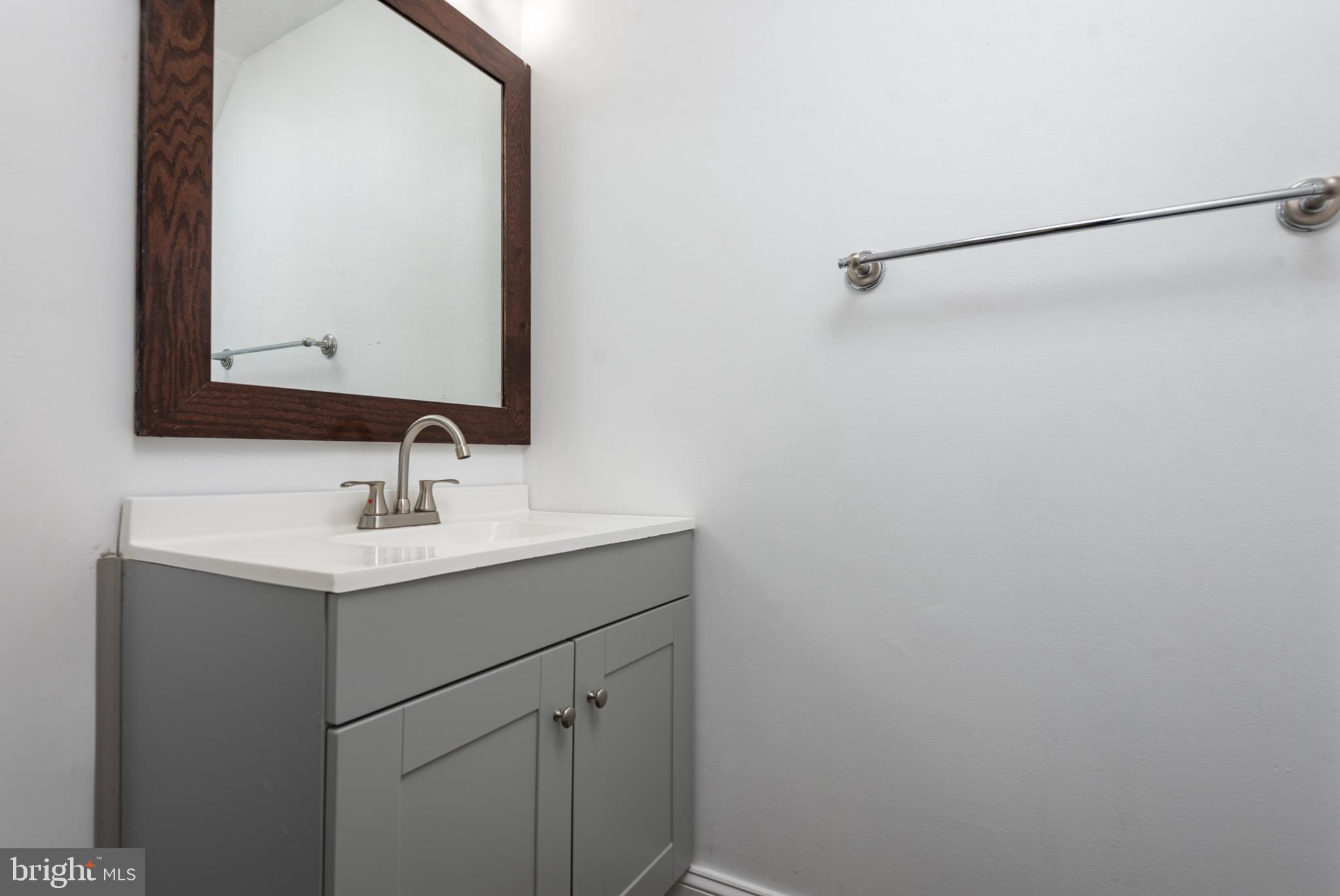 WHITFIELD GREEN - Residential Lease