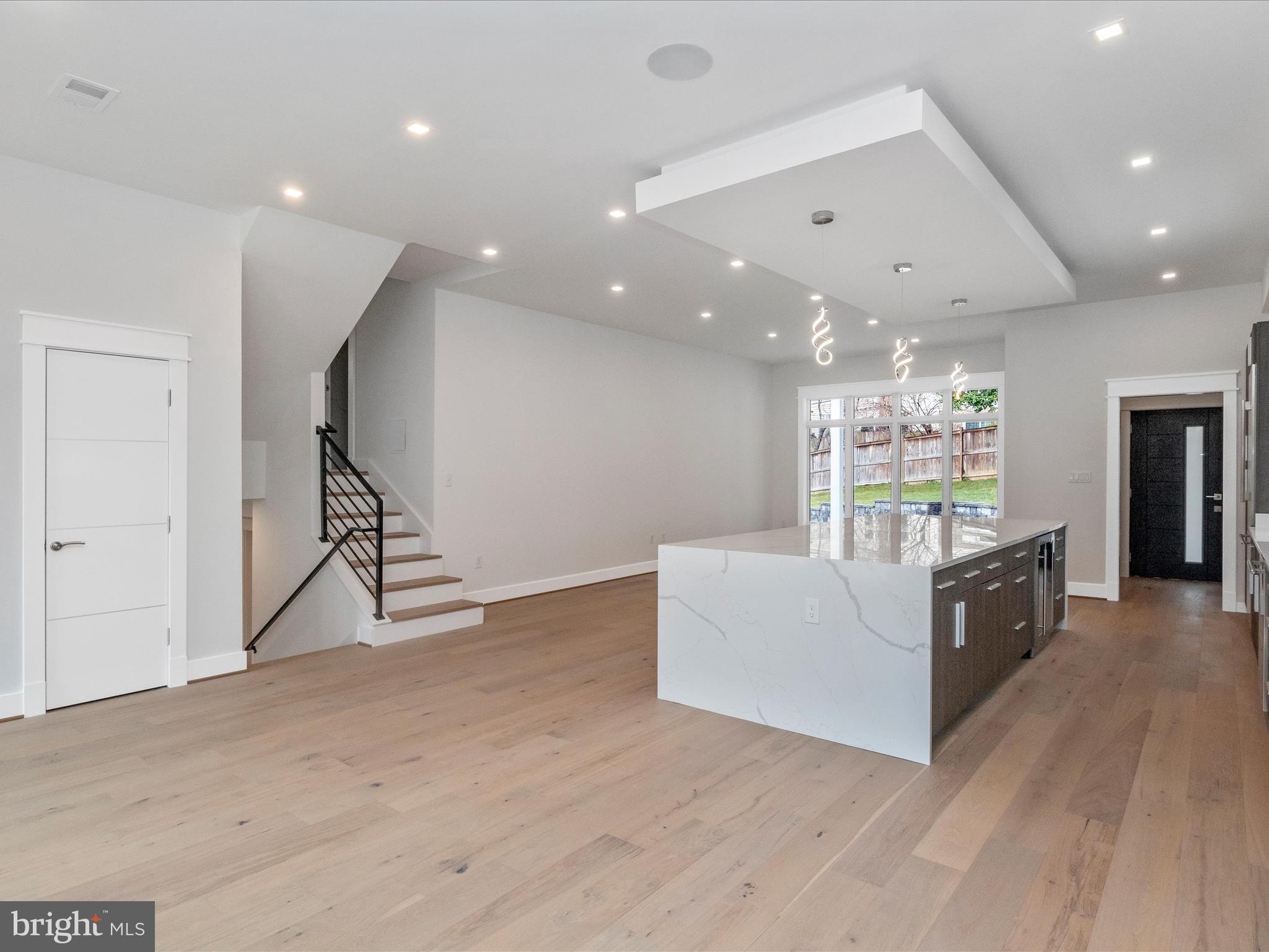 STRATTON WOODS - Residential