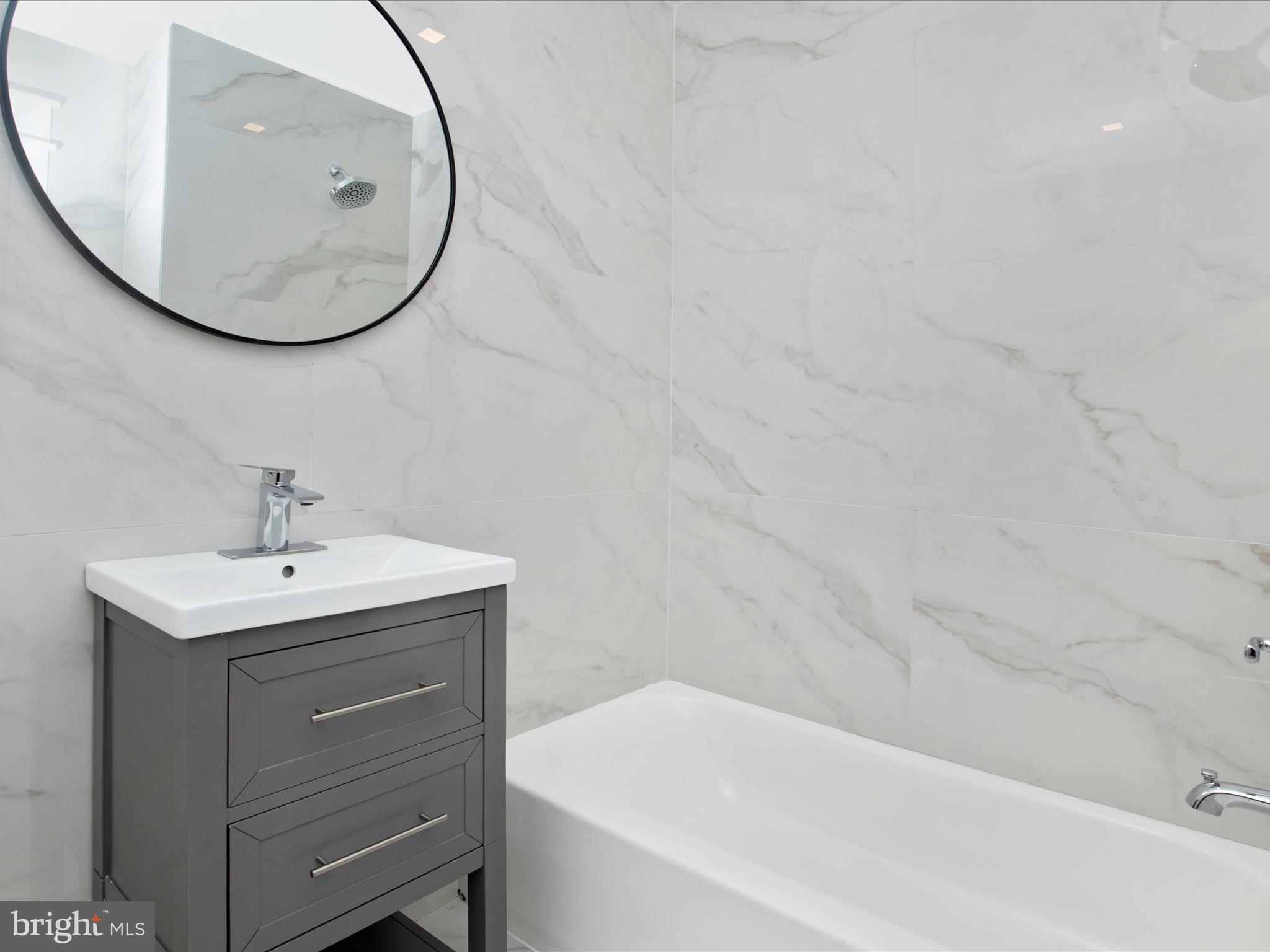 STRATTON WOODS - Residential