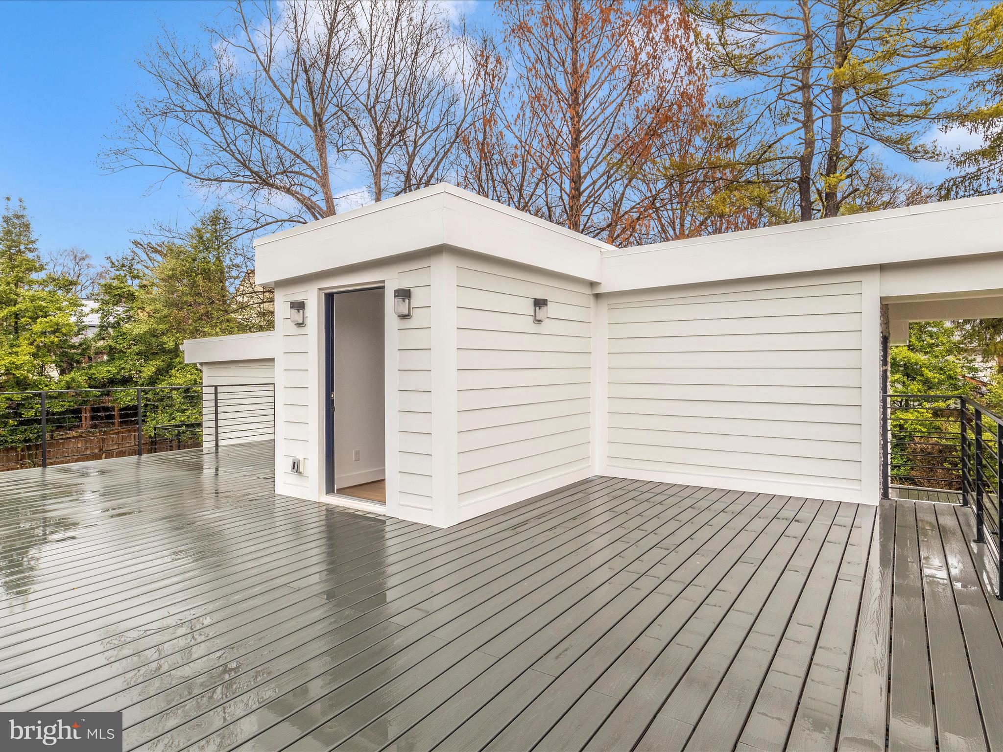 STRATTON WOODS - Residential