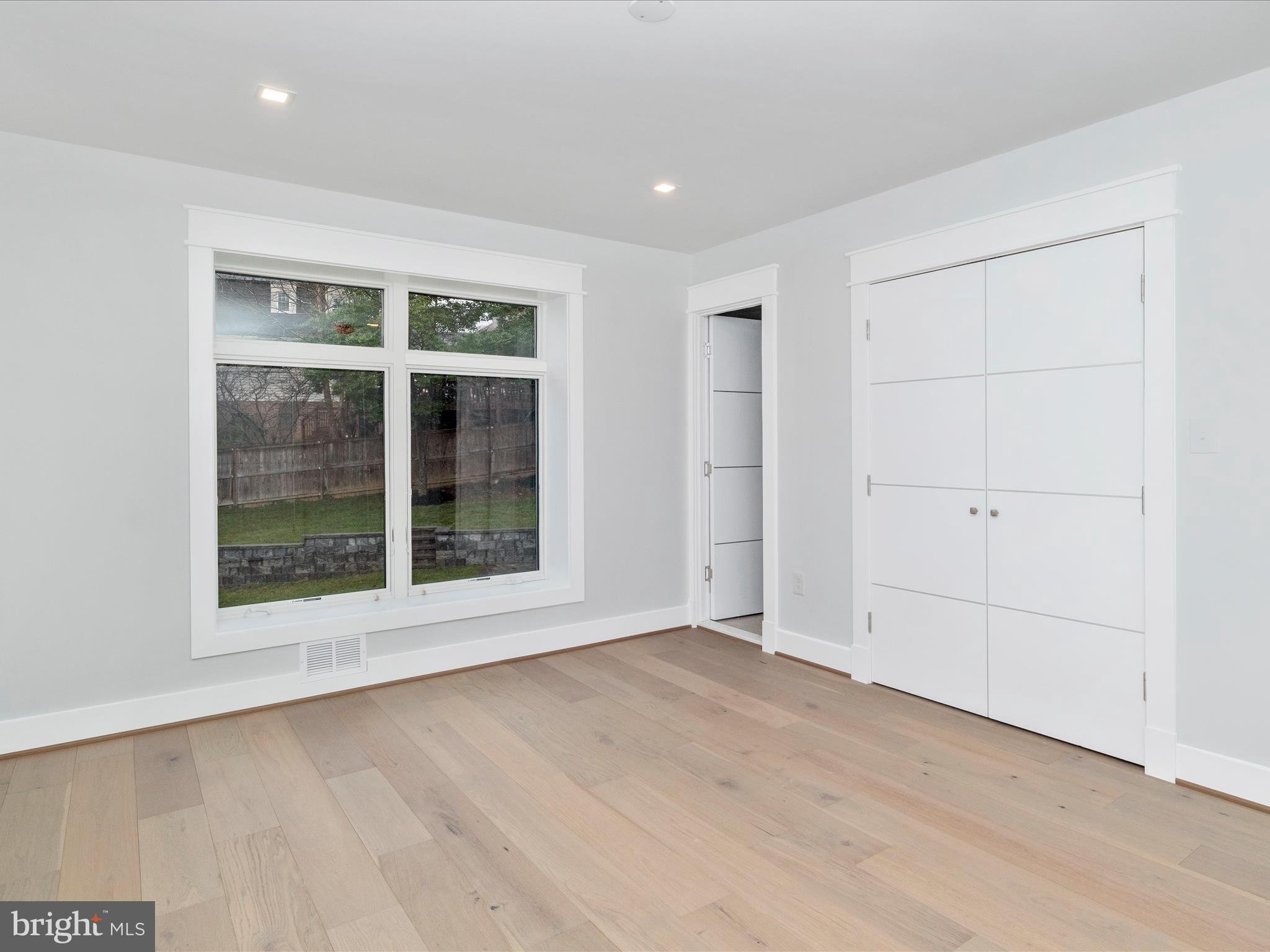 STRATTON WOODS - Residential