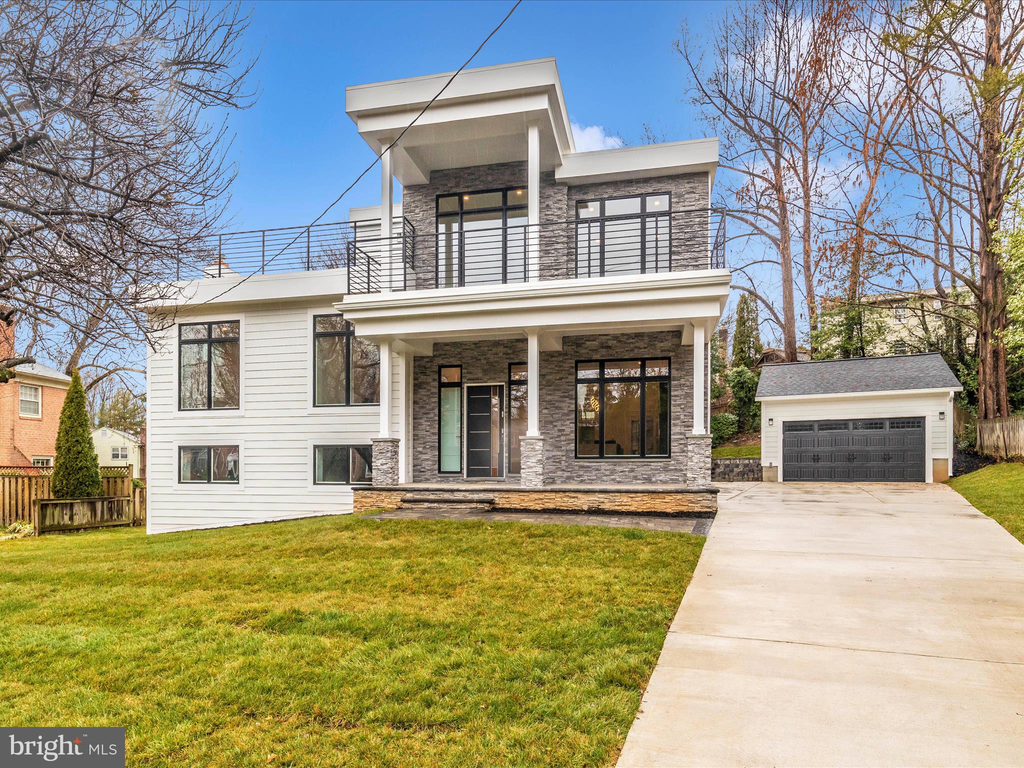 STRATTON WOODS - Residential