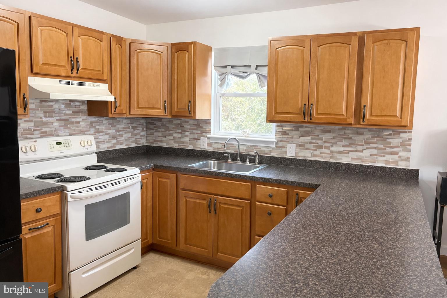 CHERRY GARDENS - Residential