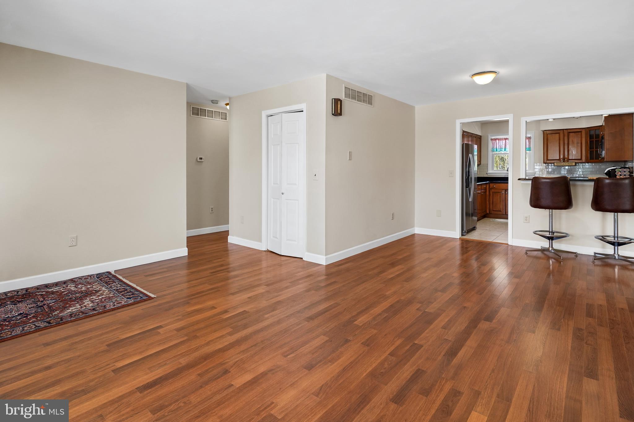 CHERRY GARDENS - Residential