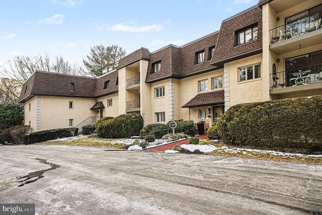 Photo of 202 Summit Drive #202A, BRYN MAWR, PA 19010 (MLS # PADE2107064)