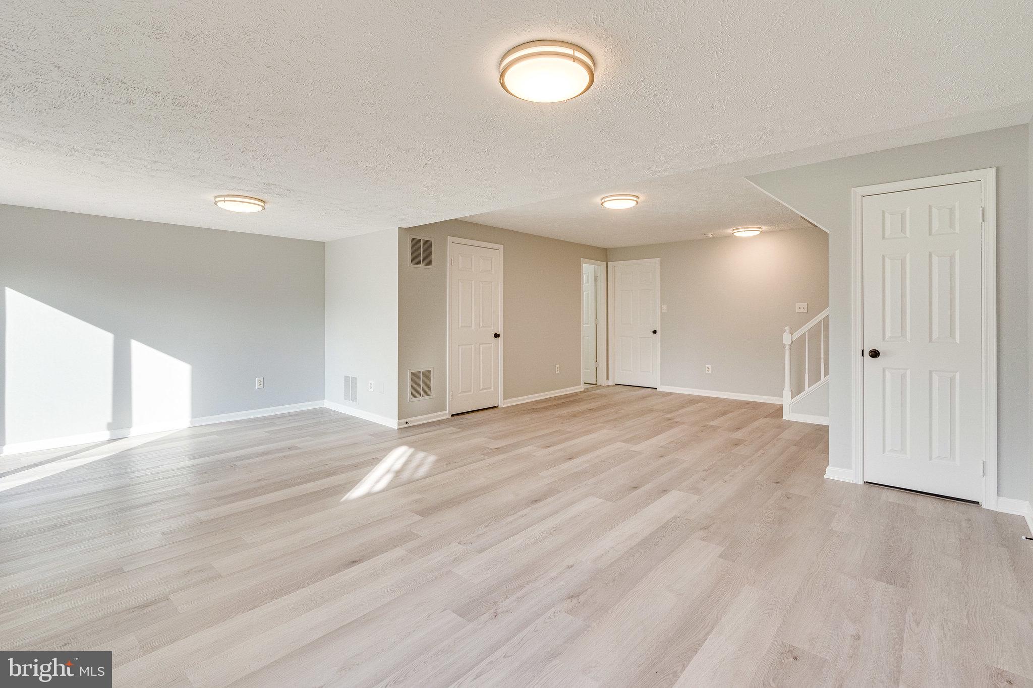 SULLY STATION - Residential