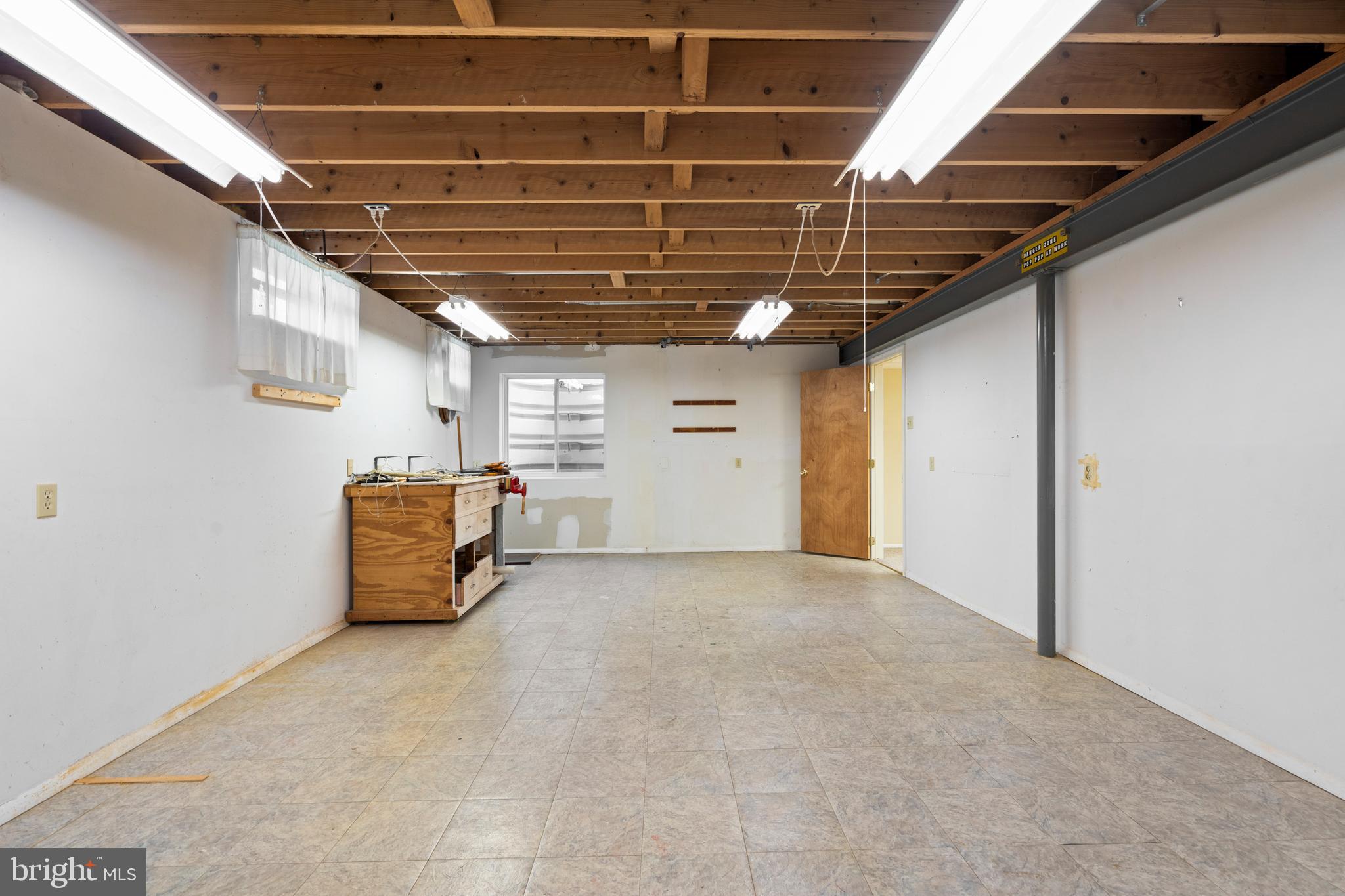 FLOWERS MILL - Residential